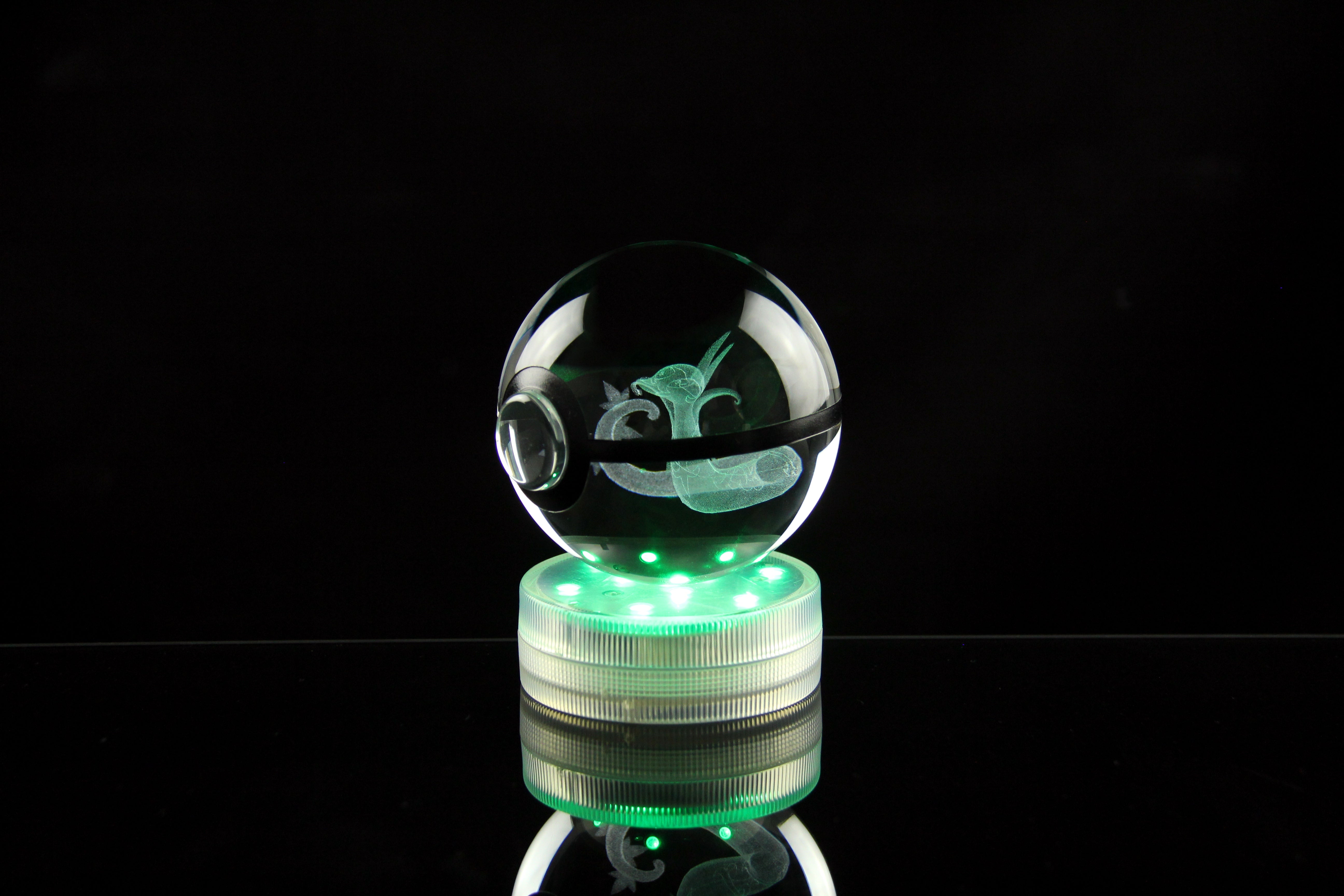 Serperior Large Crystal Pokeball