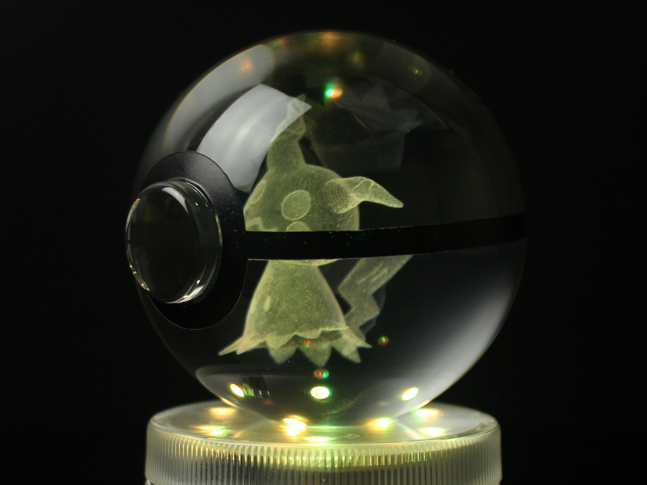 Mimikyu Large Crystal Pokeball