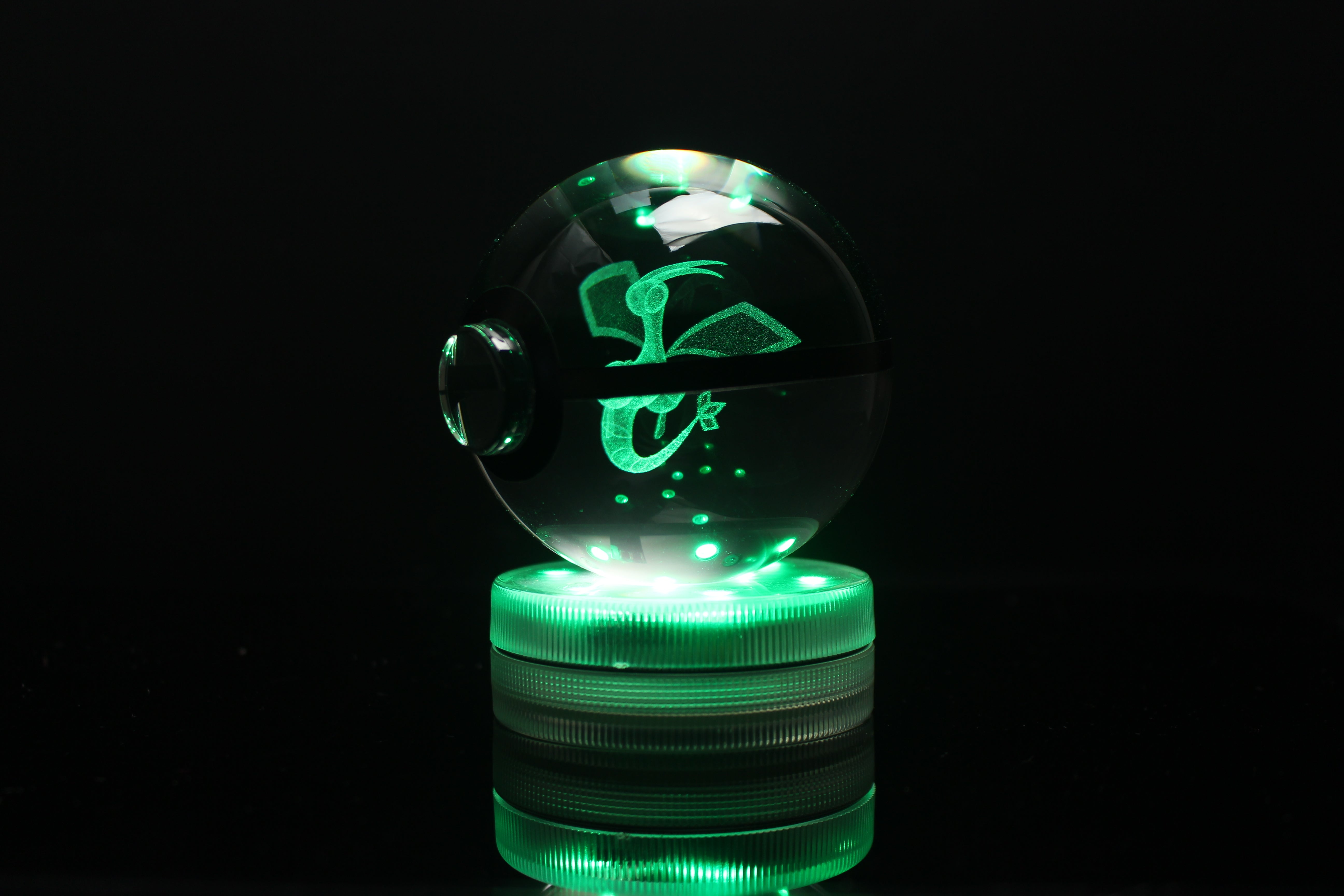 Flygon Large Crystal Pokeball