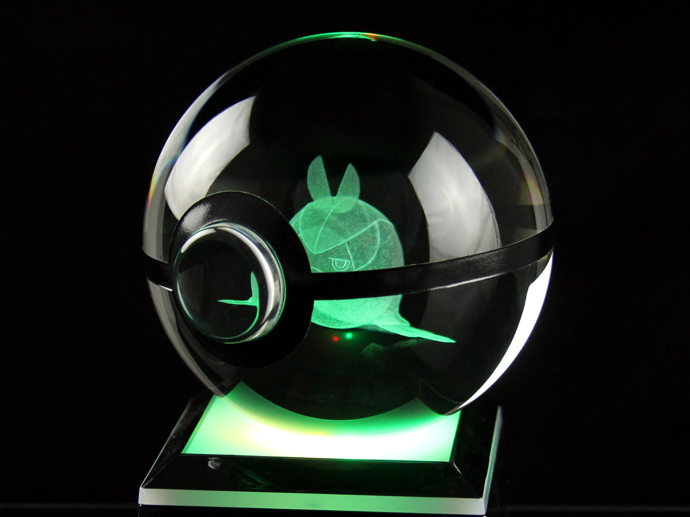 Swadloon Large Crystal Pokeball