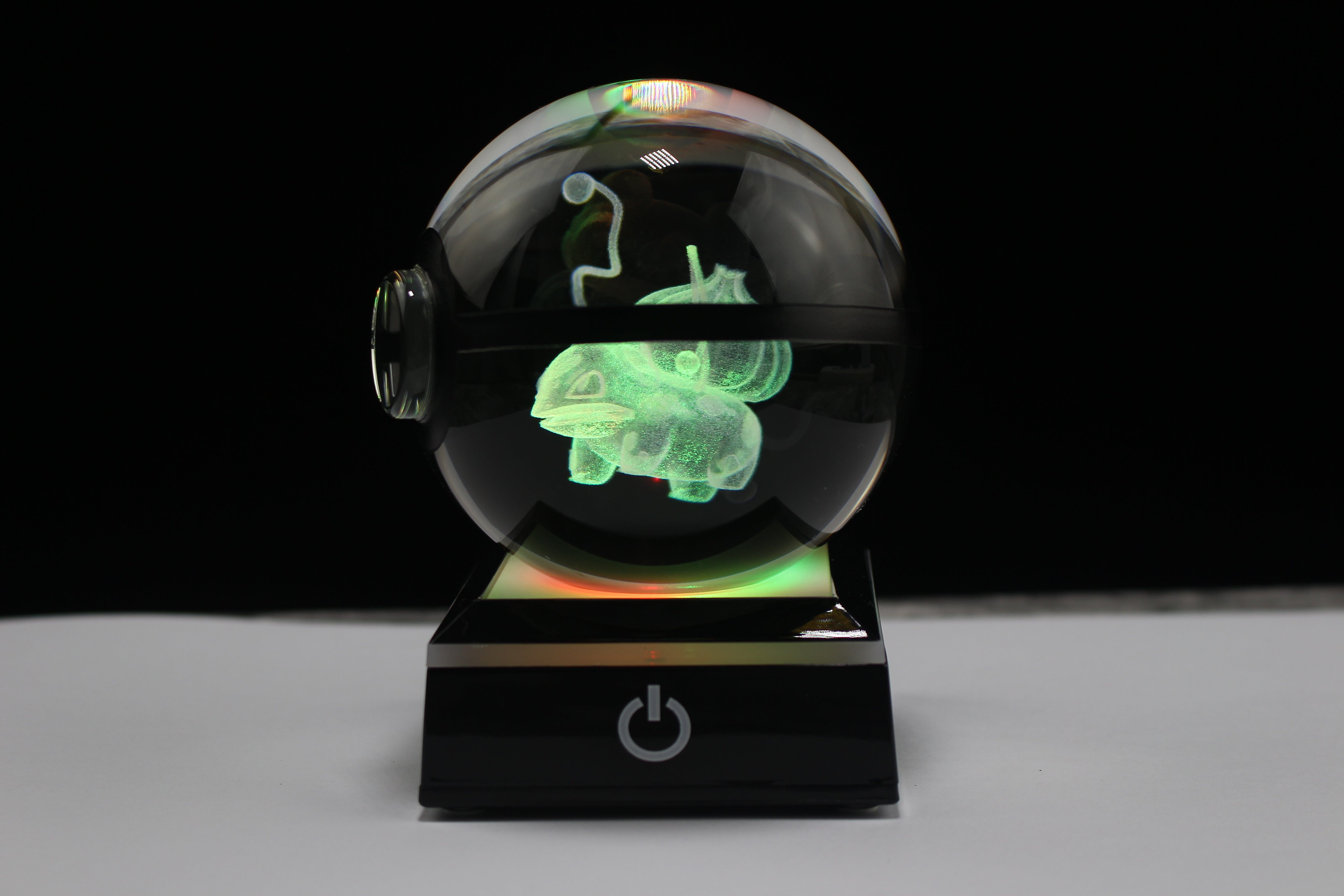 Bulbasaur Large Crystal Pokeball