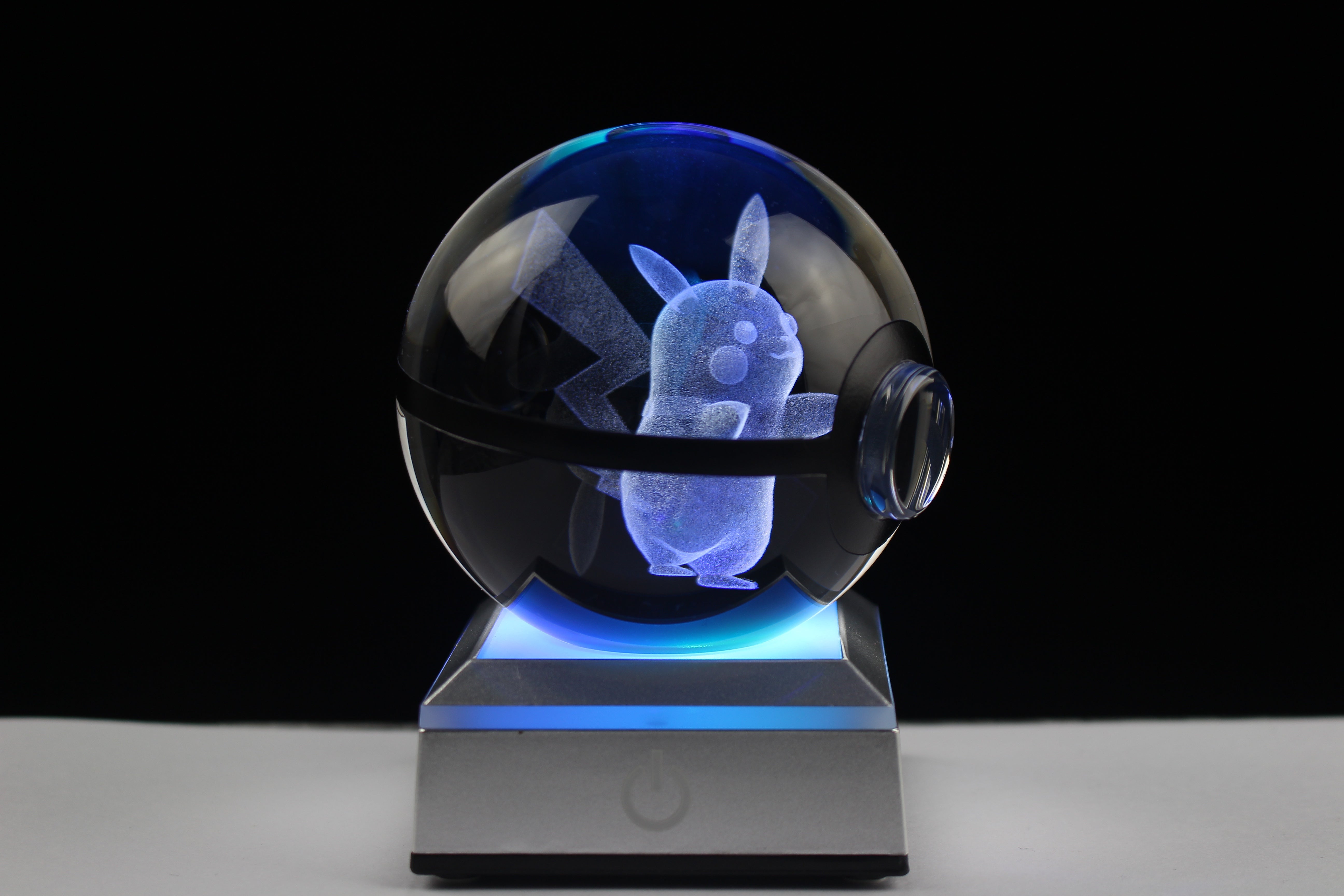 Pikachu Large Crystal Pokeball