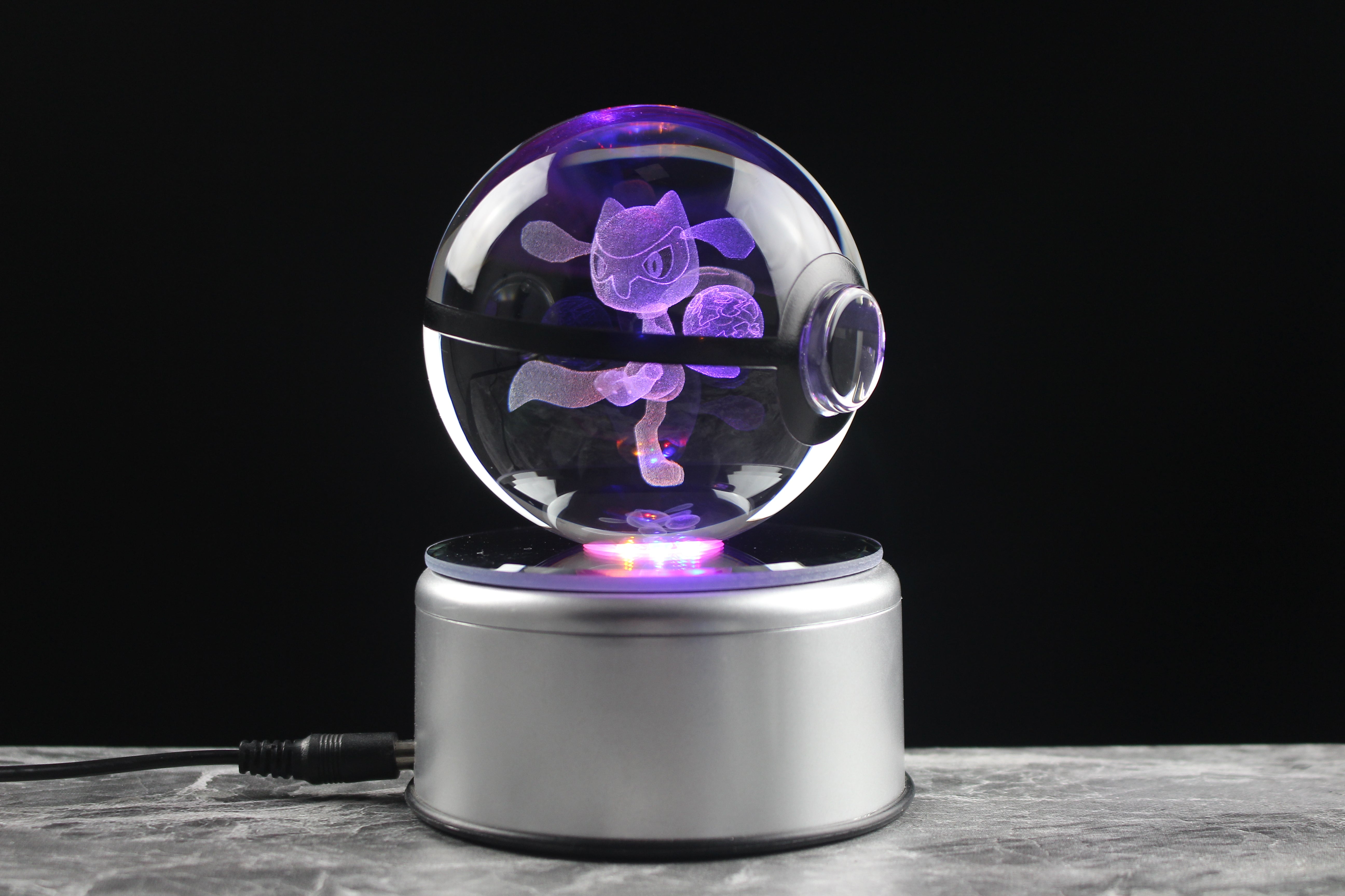 Riolu Large Crystal Pokeball