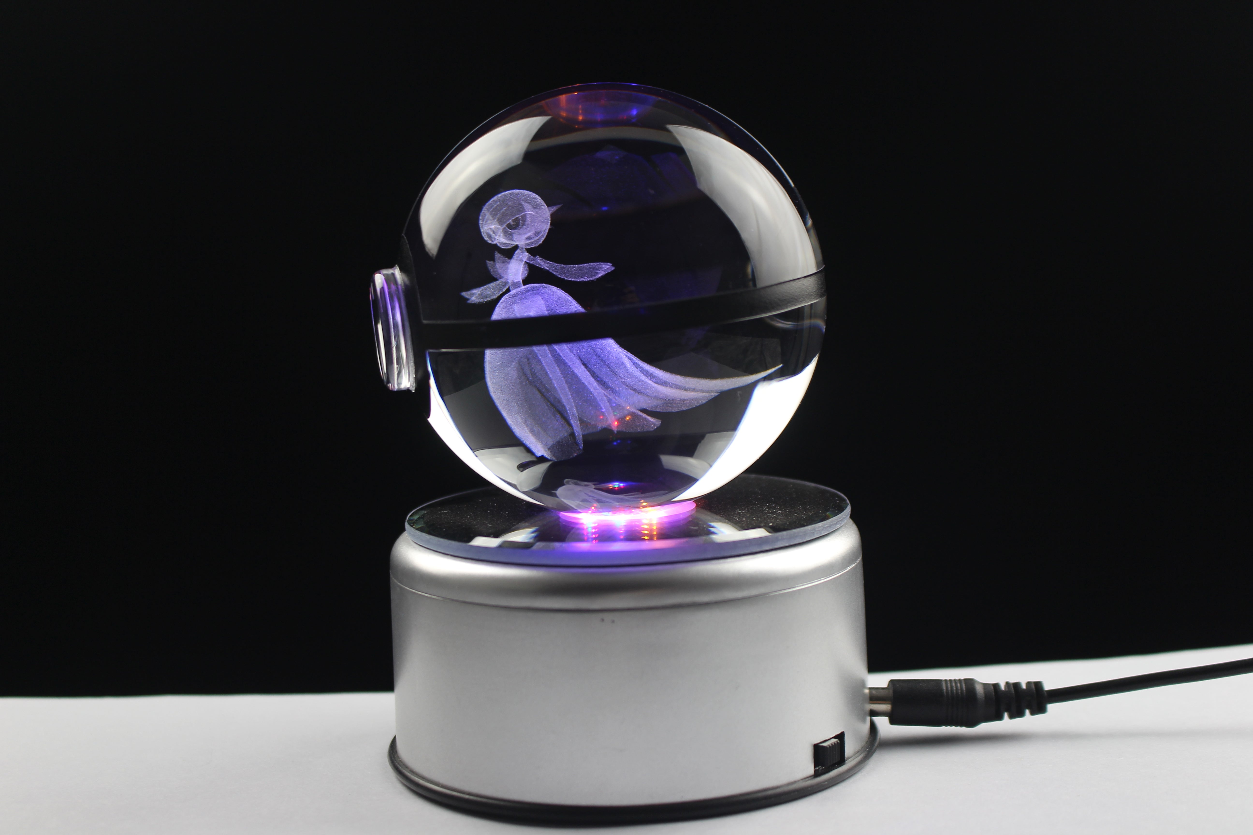 Mega Gardevoir Large Crystal Pokeball