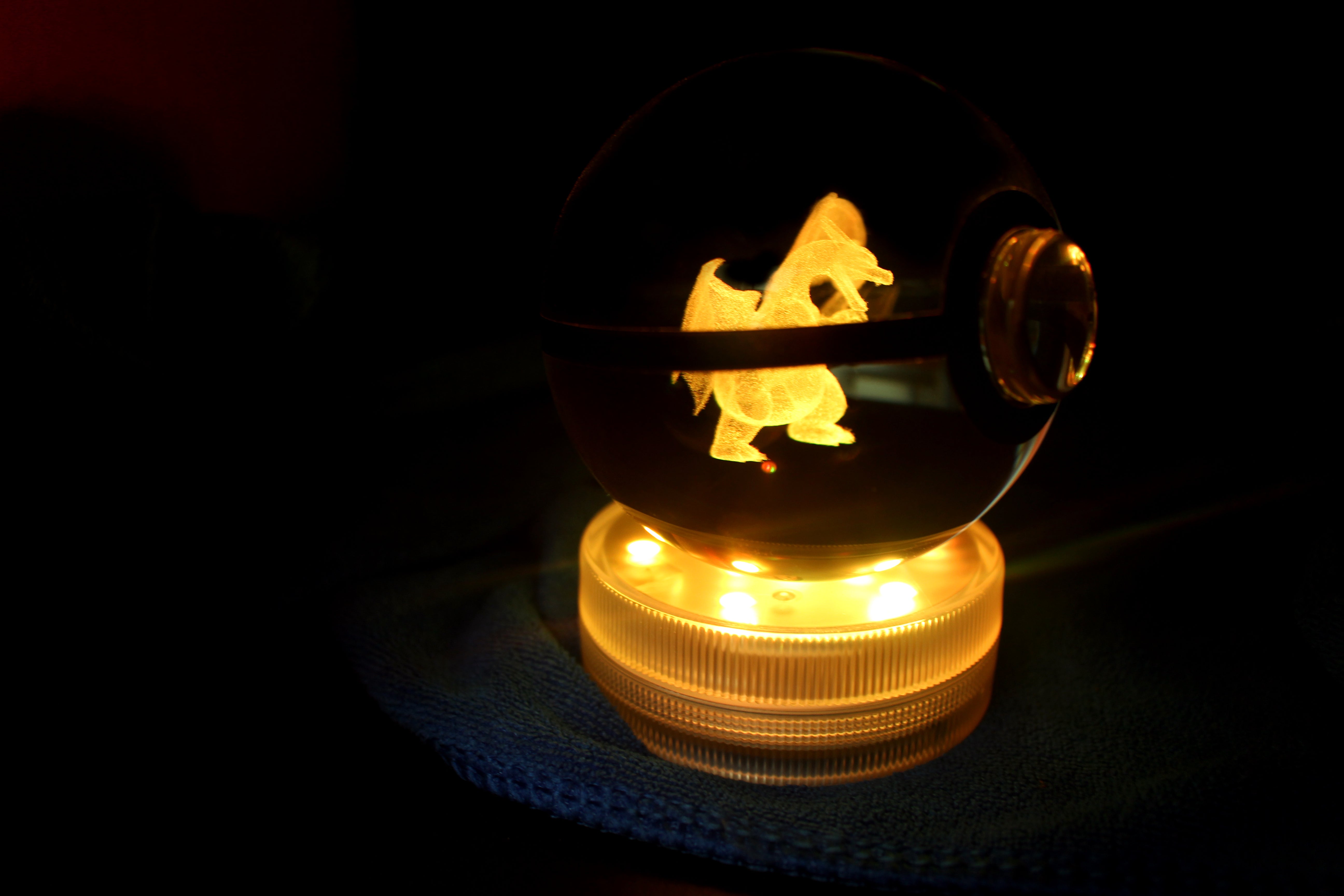 Charizard Large Crystal Pokeball