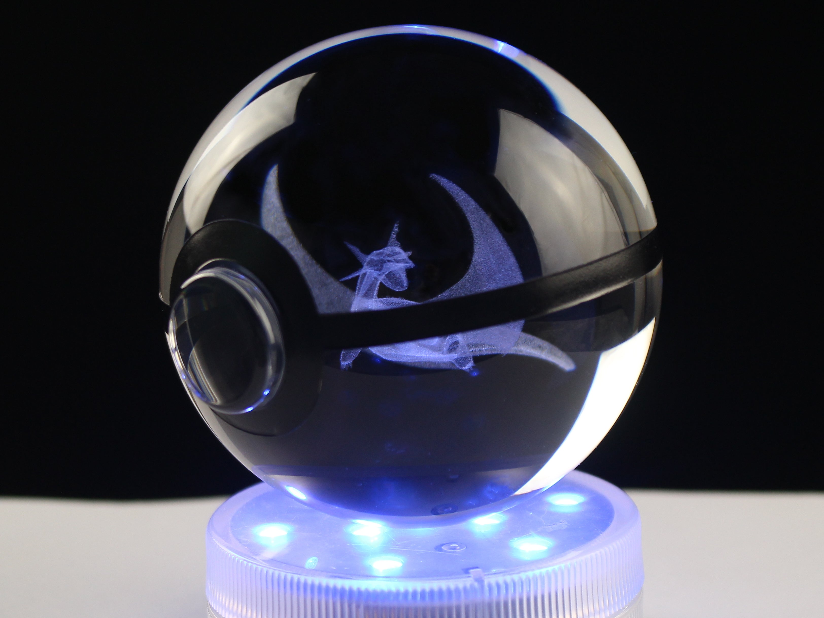 Mega Salamence Large Crystal Pokeball