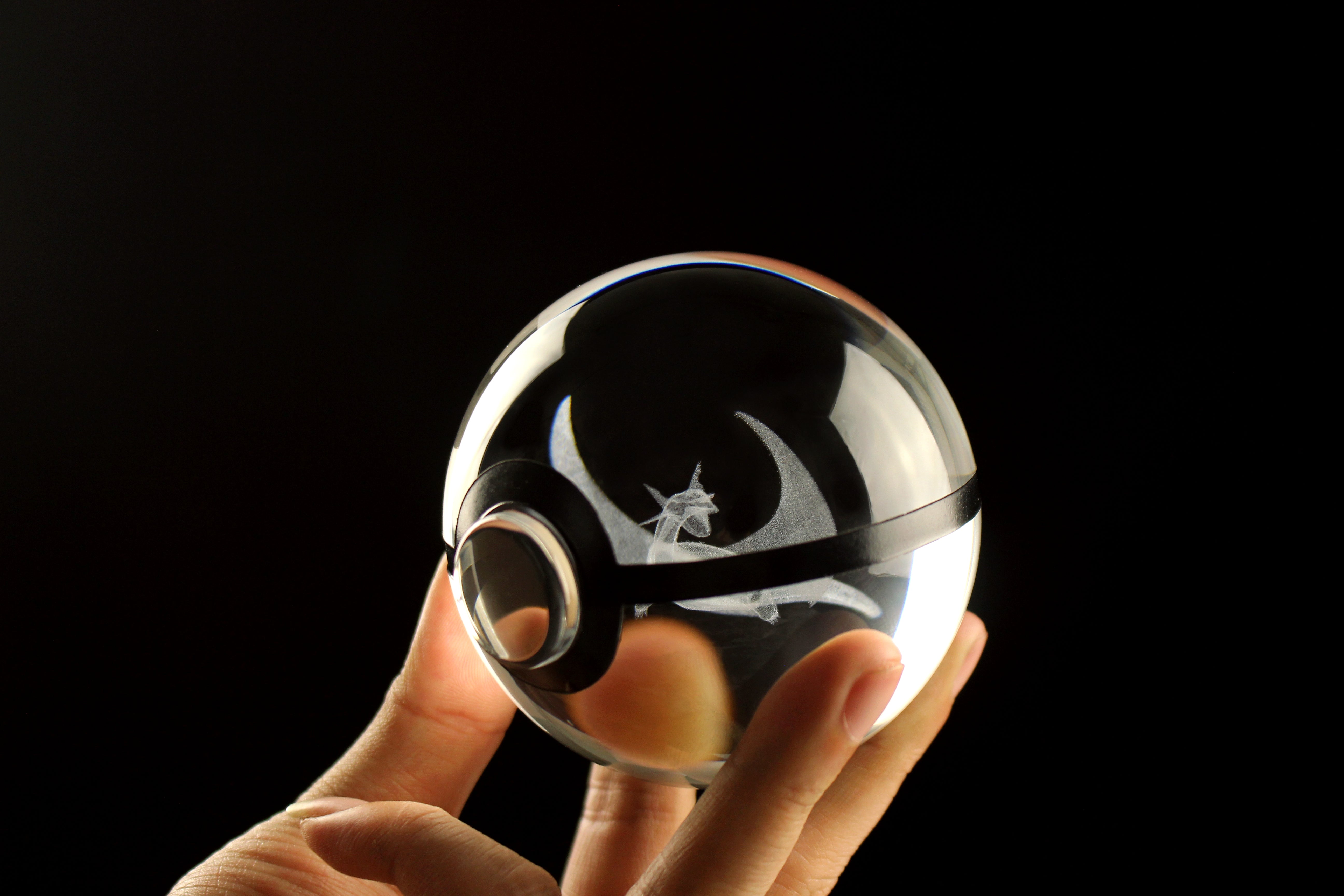 Mega Salamence Large Crystal Pokeball