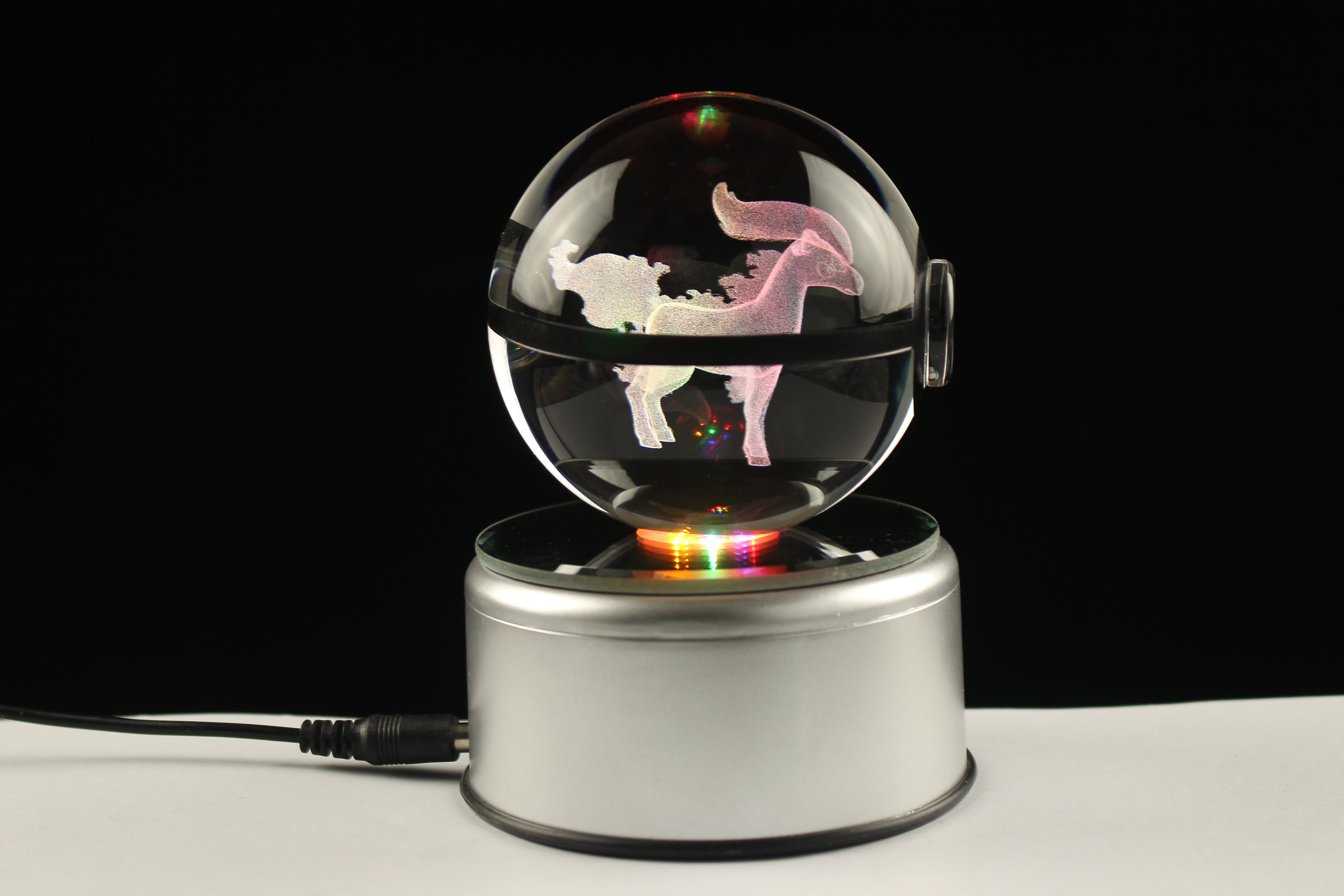 Ponyta Large Crystal Pokeball