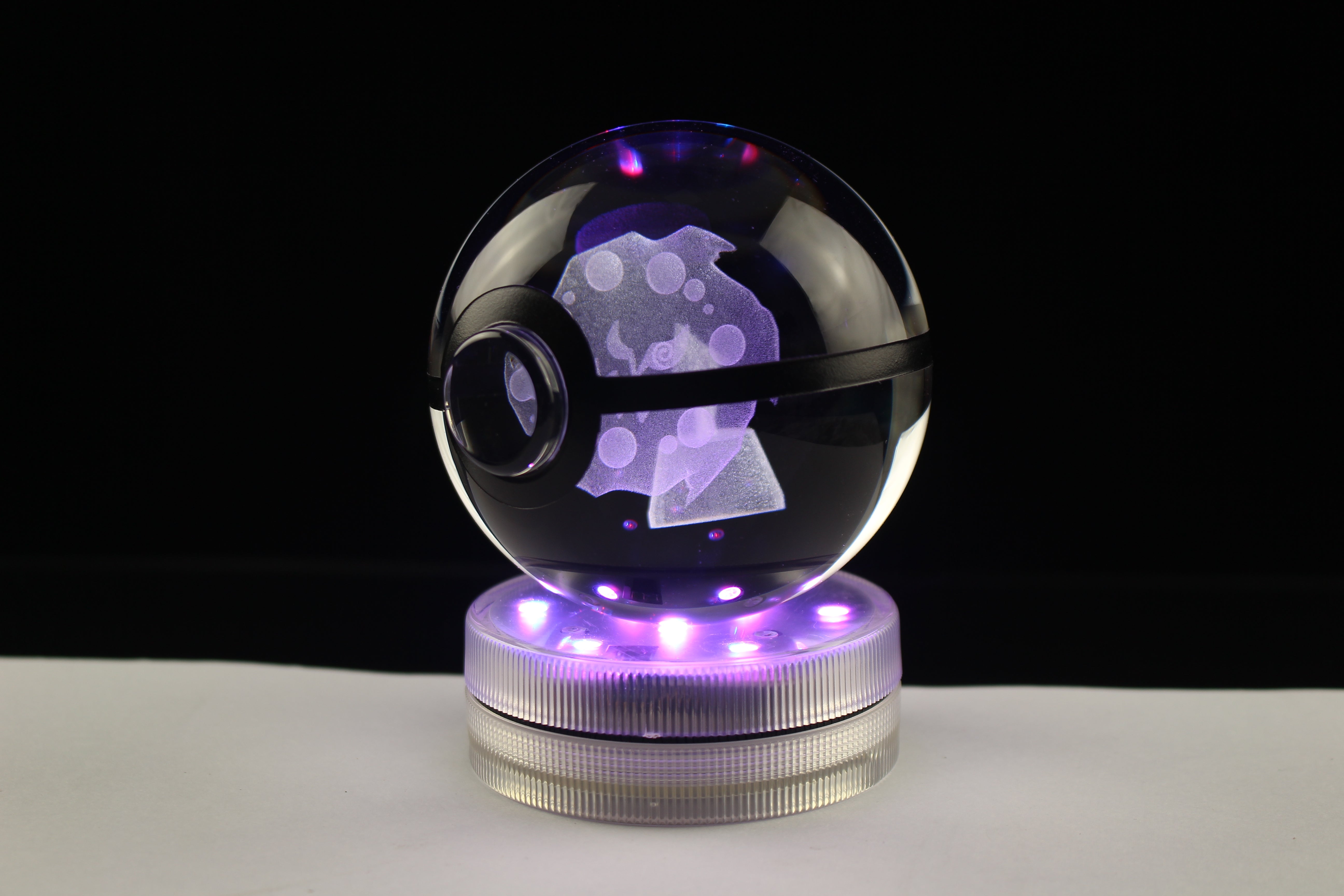 Spiritomb Large Crystal Pokeball