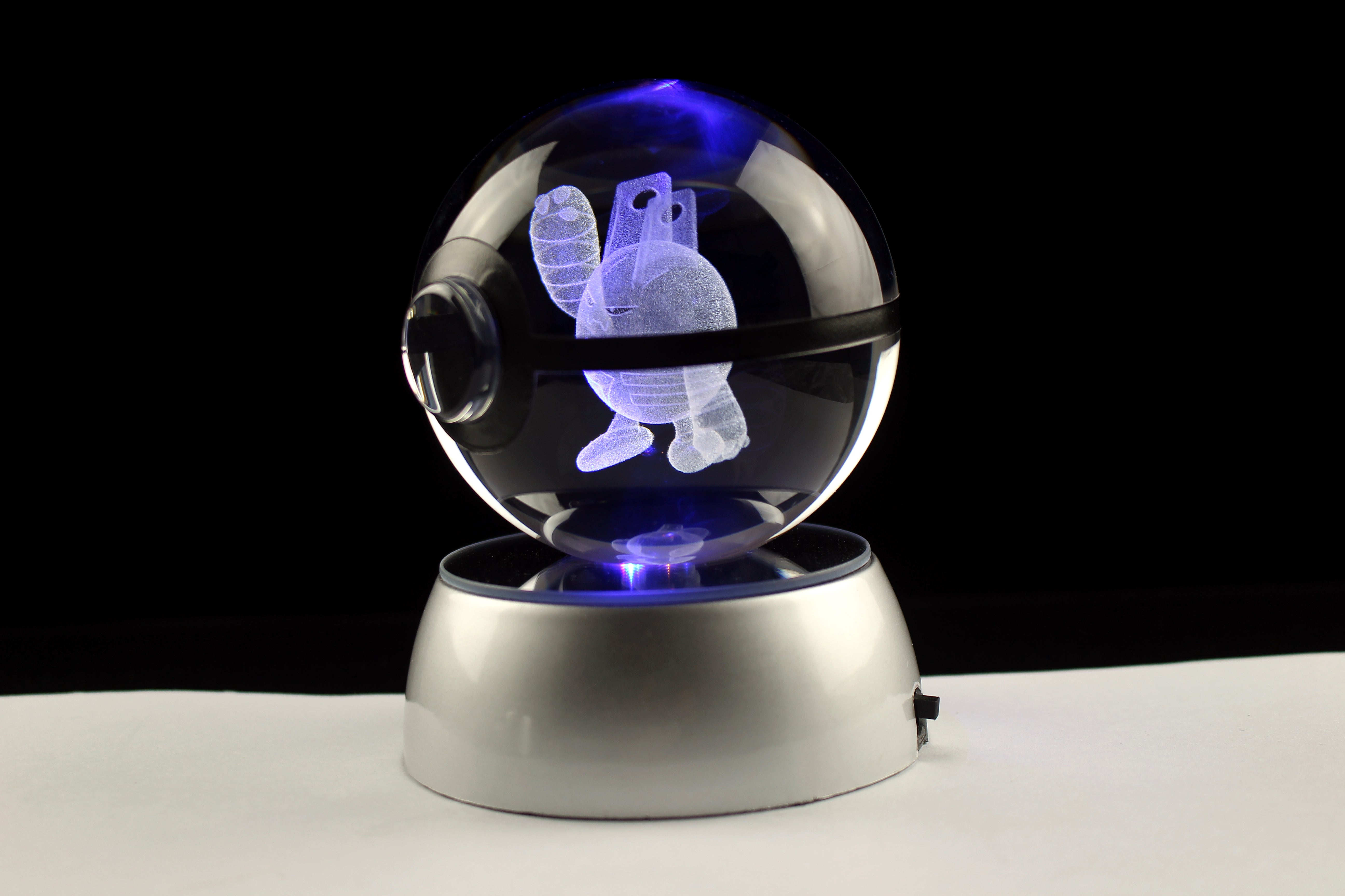 Elekid Large Crystal Pokeball