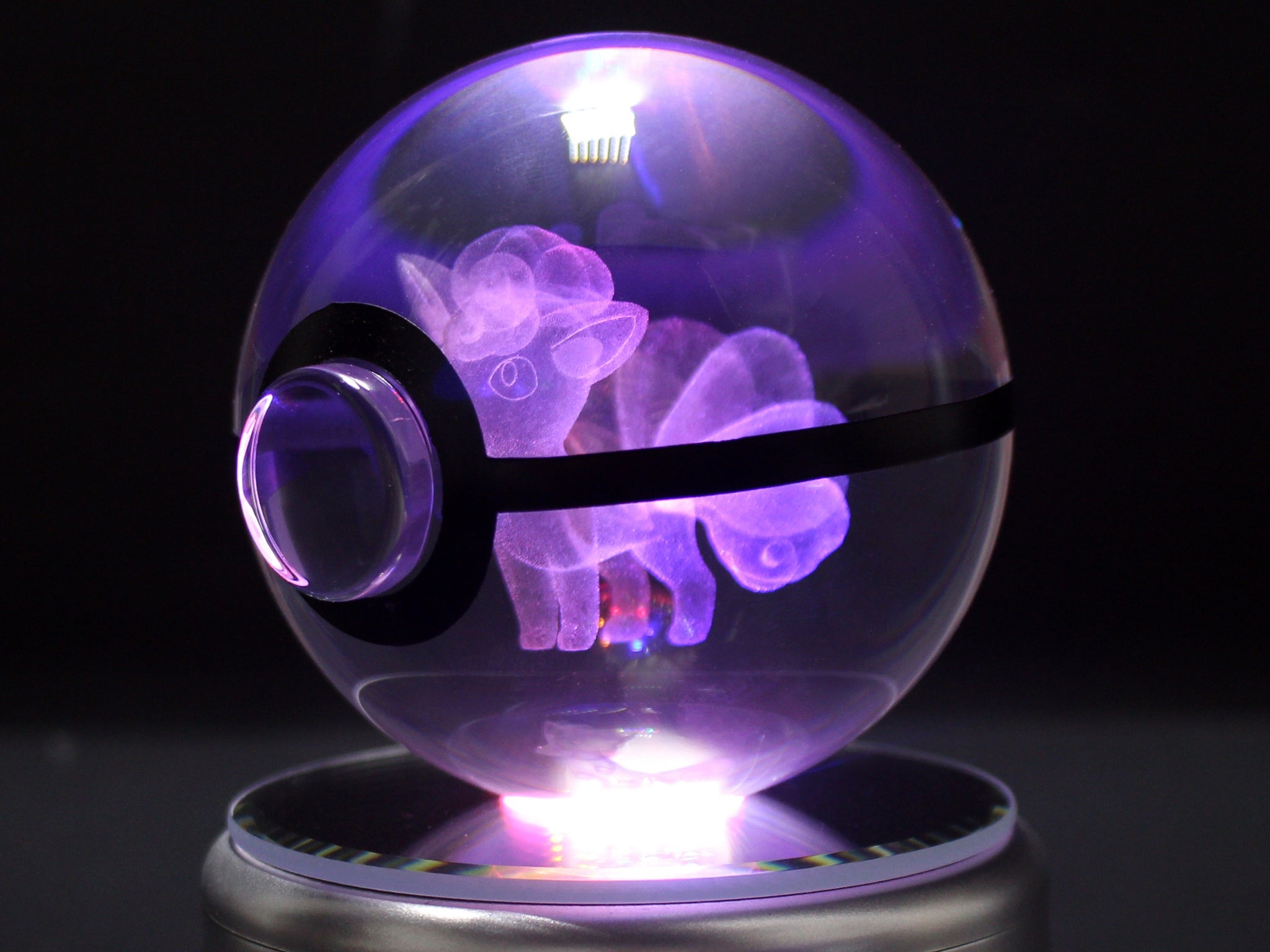 Alolan Vulpix Large Crystal Pokeball