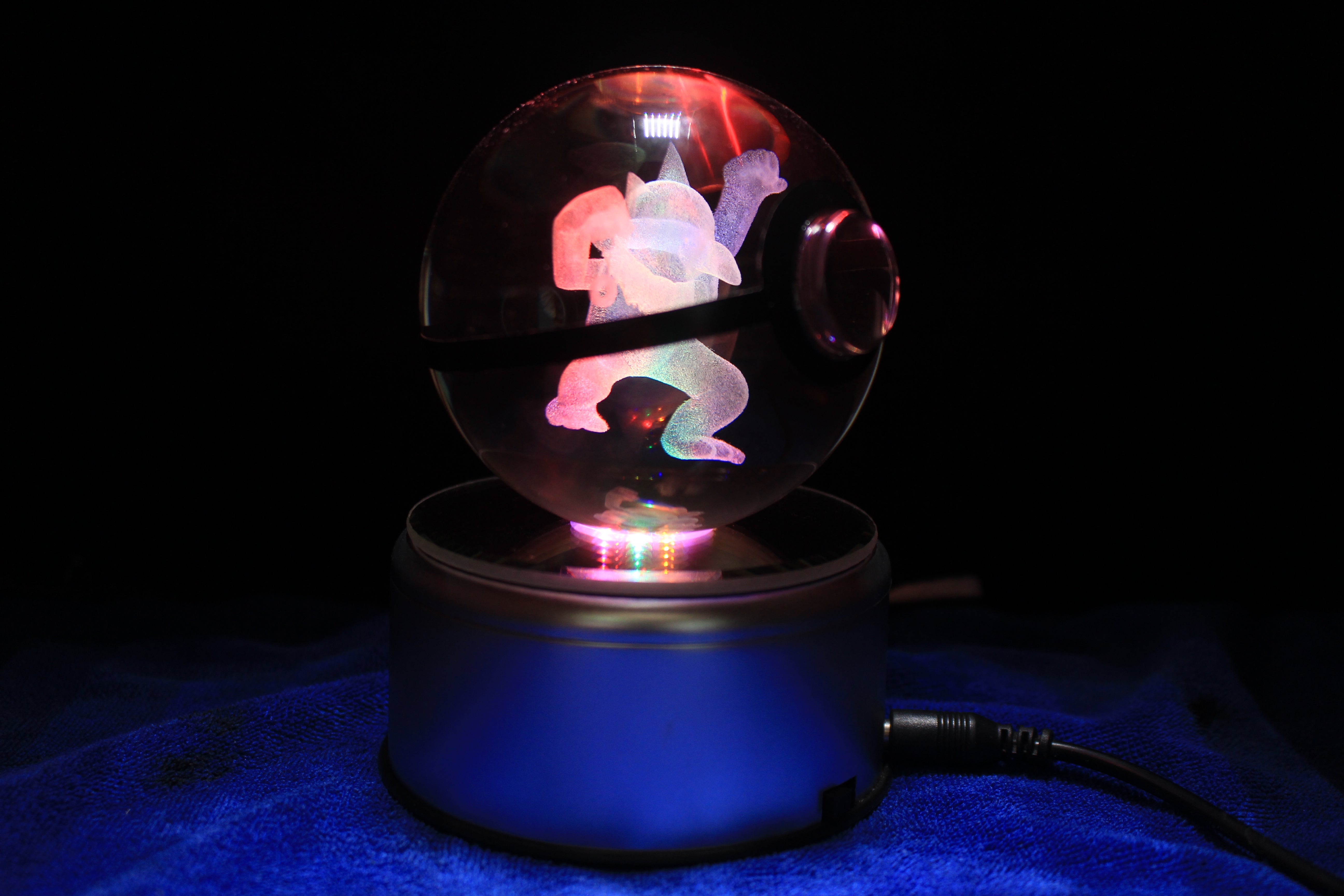 Hypno Large Crystal Pokeball