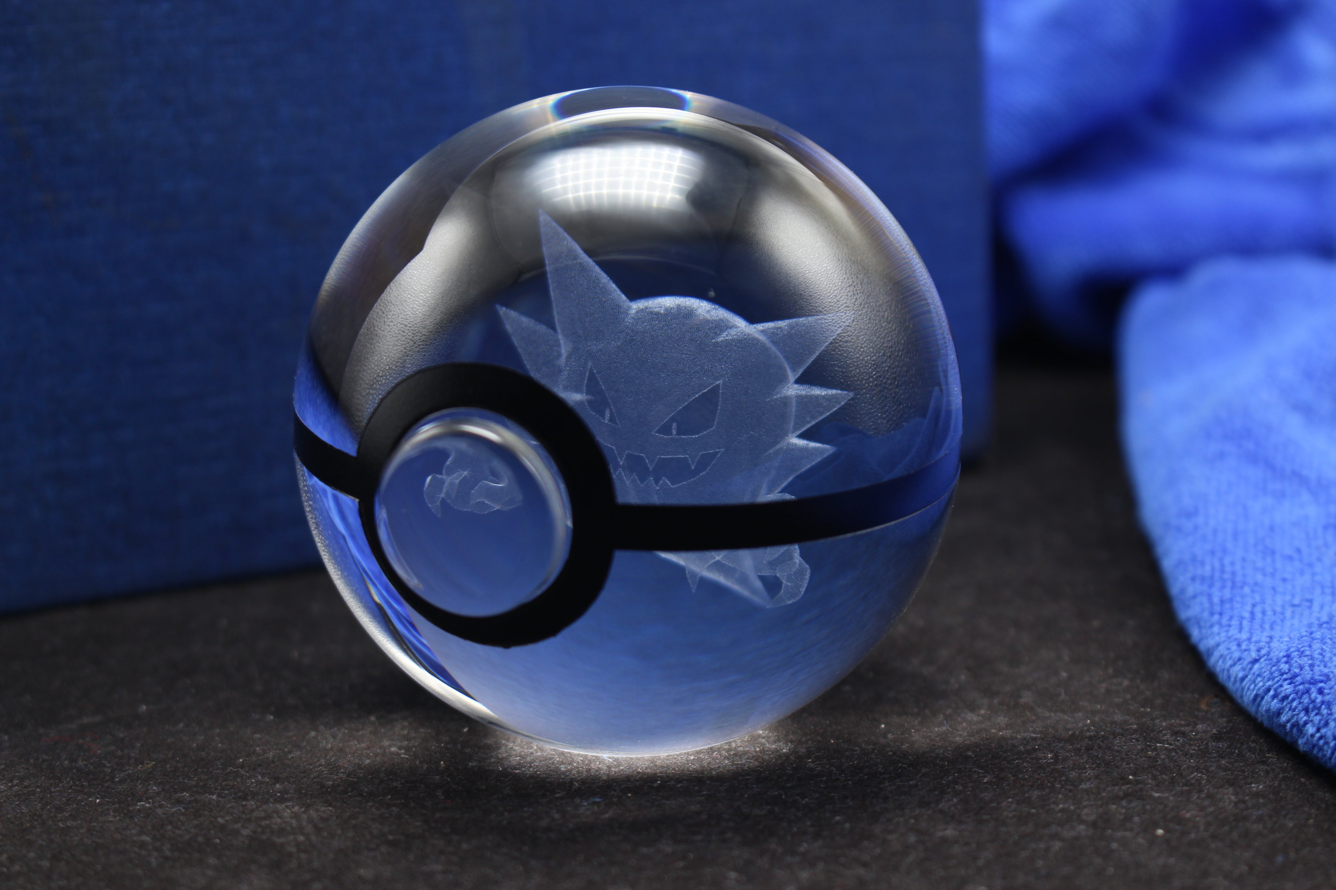 Haunter Large Crystal Pokeball