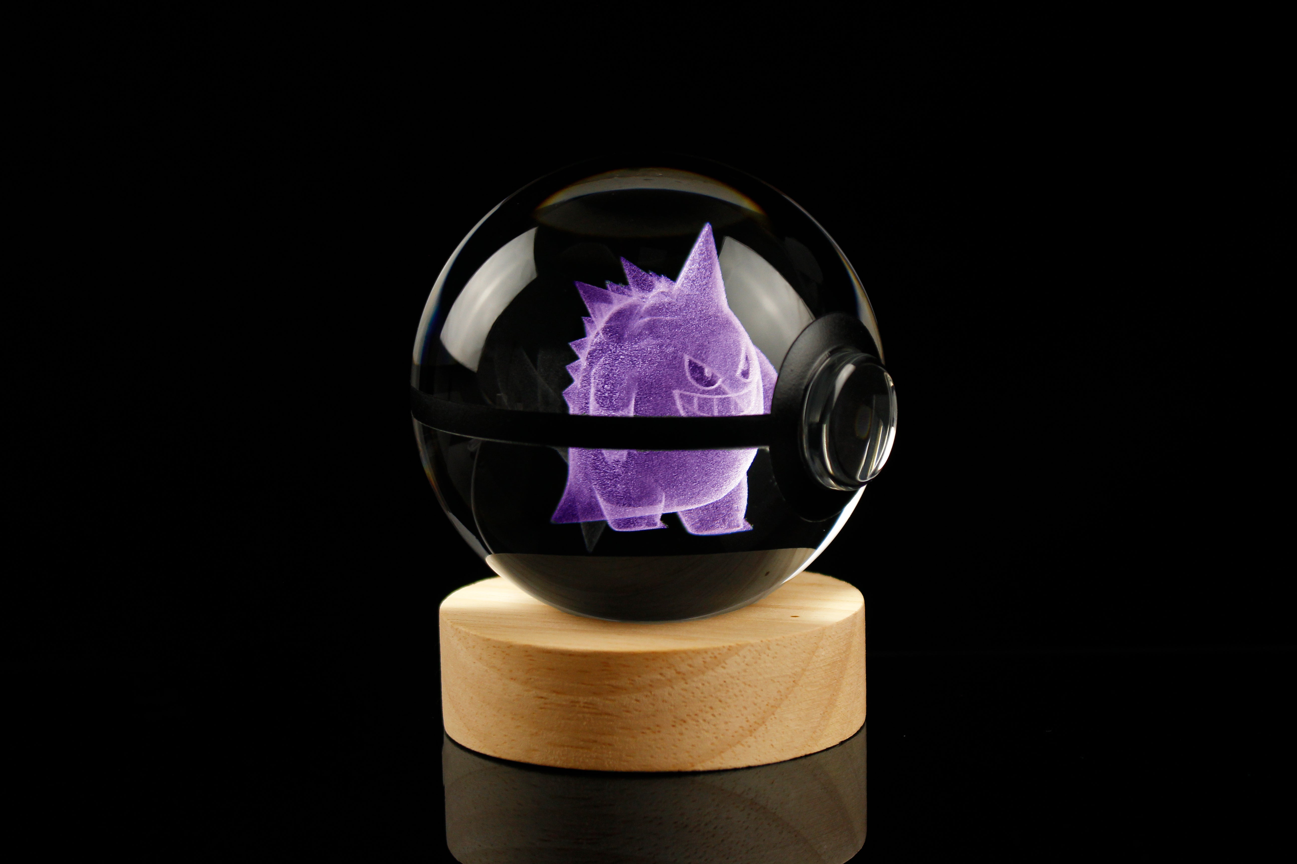 Gengar Large Crystal Pokeball