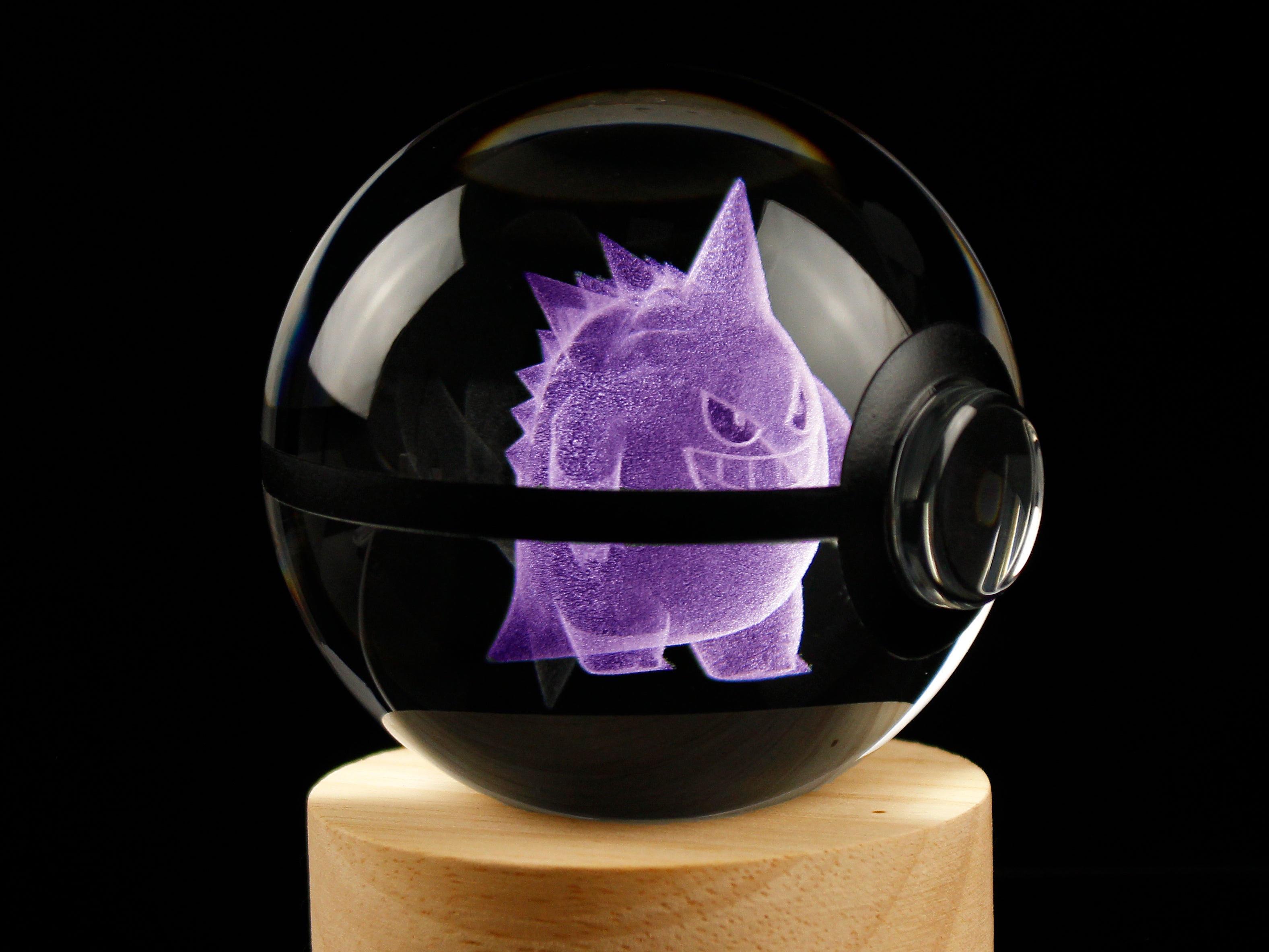 Gengar Large Crystal Pokeball