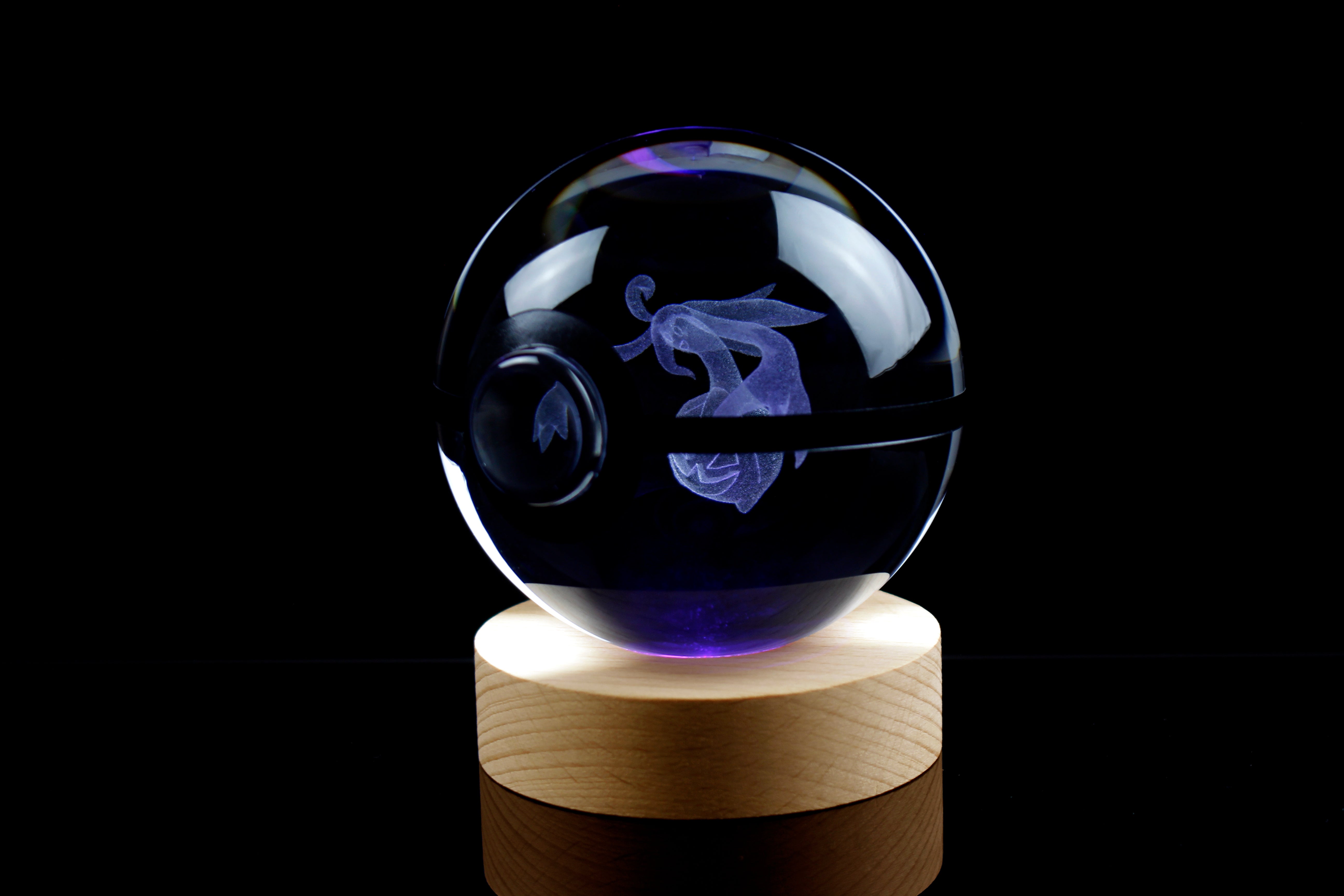 Gourgeist Large Crystal Pokeball