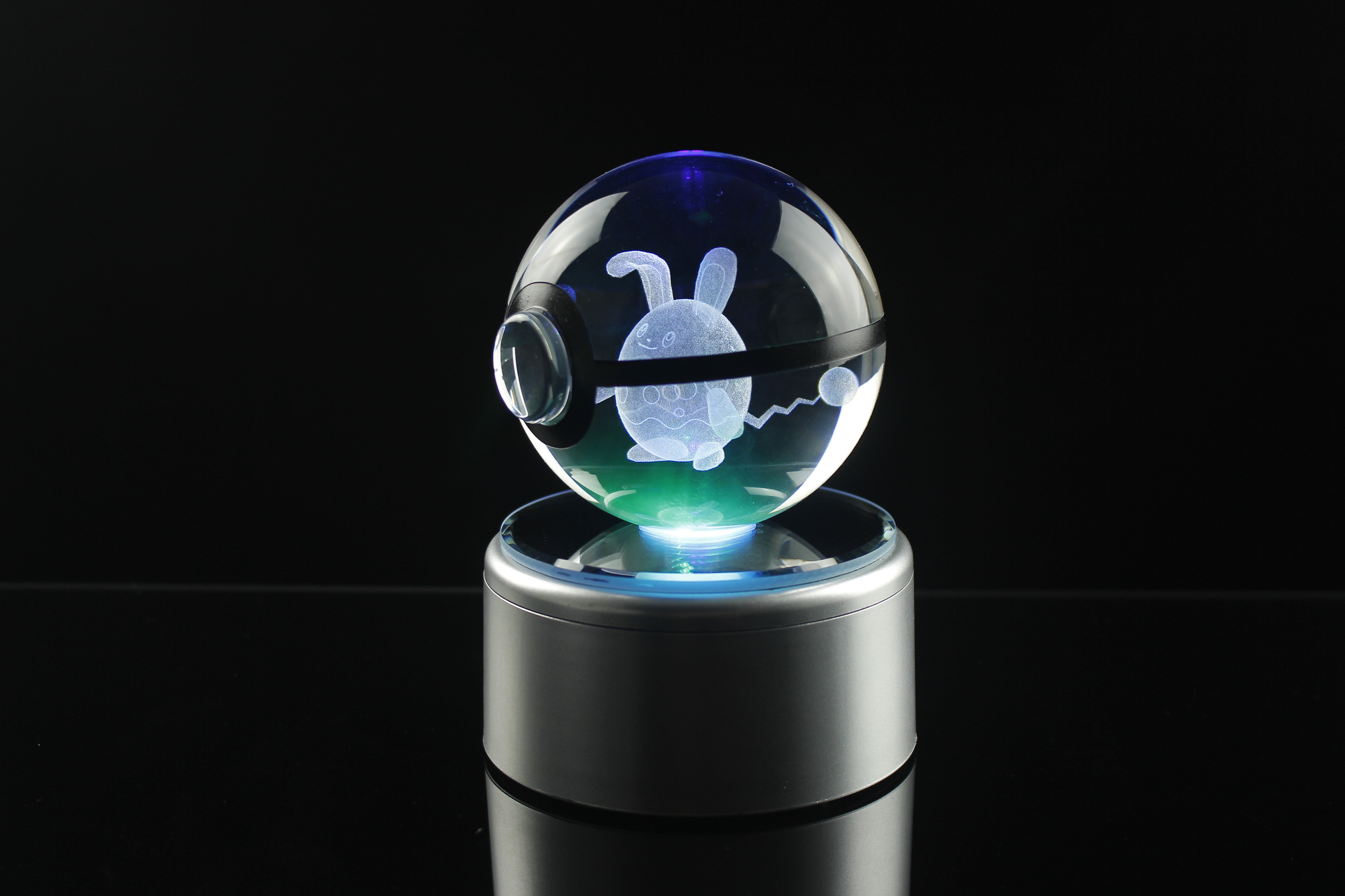 Azumarill Large Crystal Pokeball