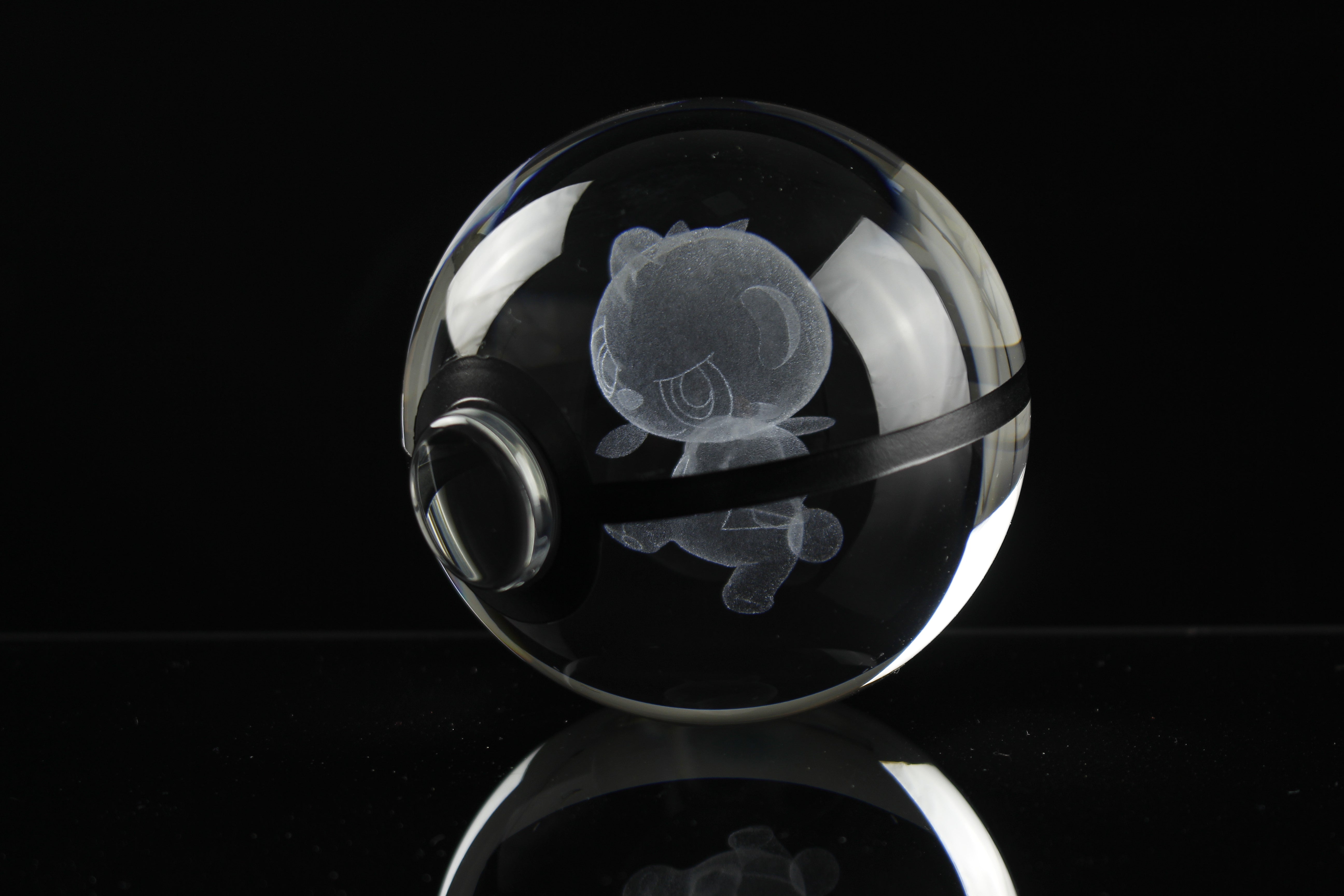 Pancham Large Crystal Pokeball