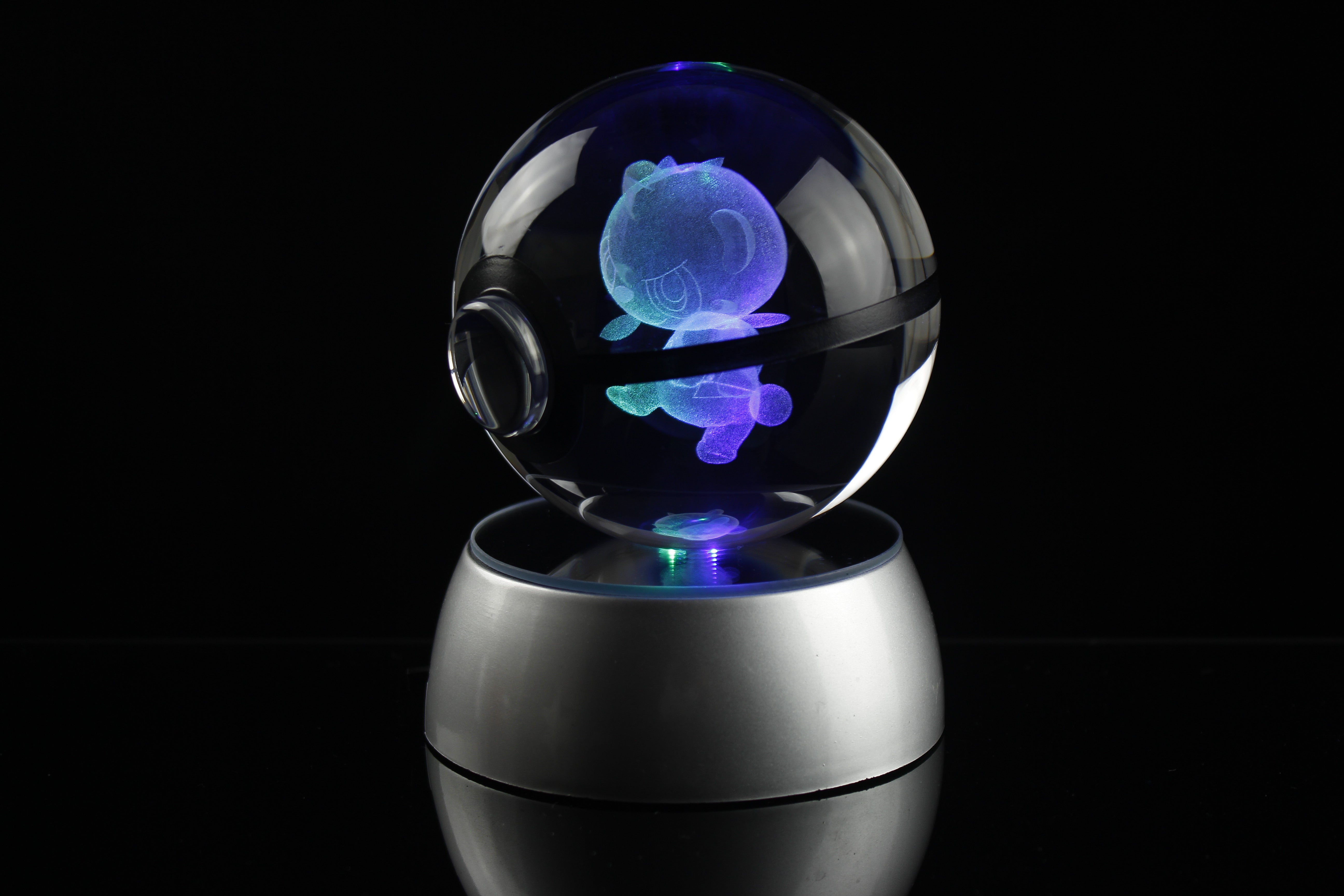 Pancham Large Crystal Pokeball