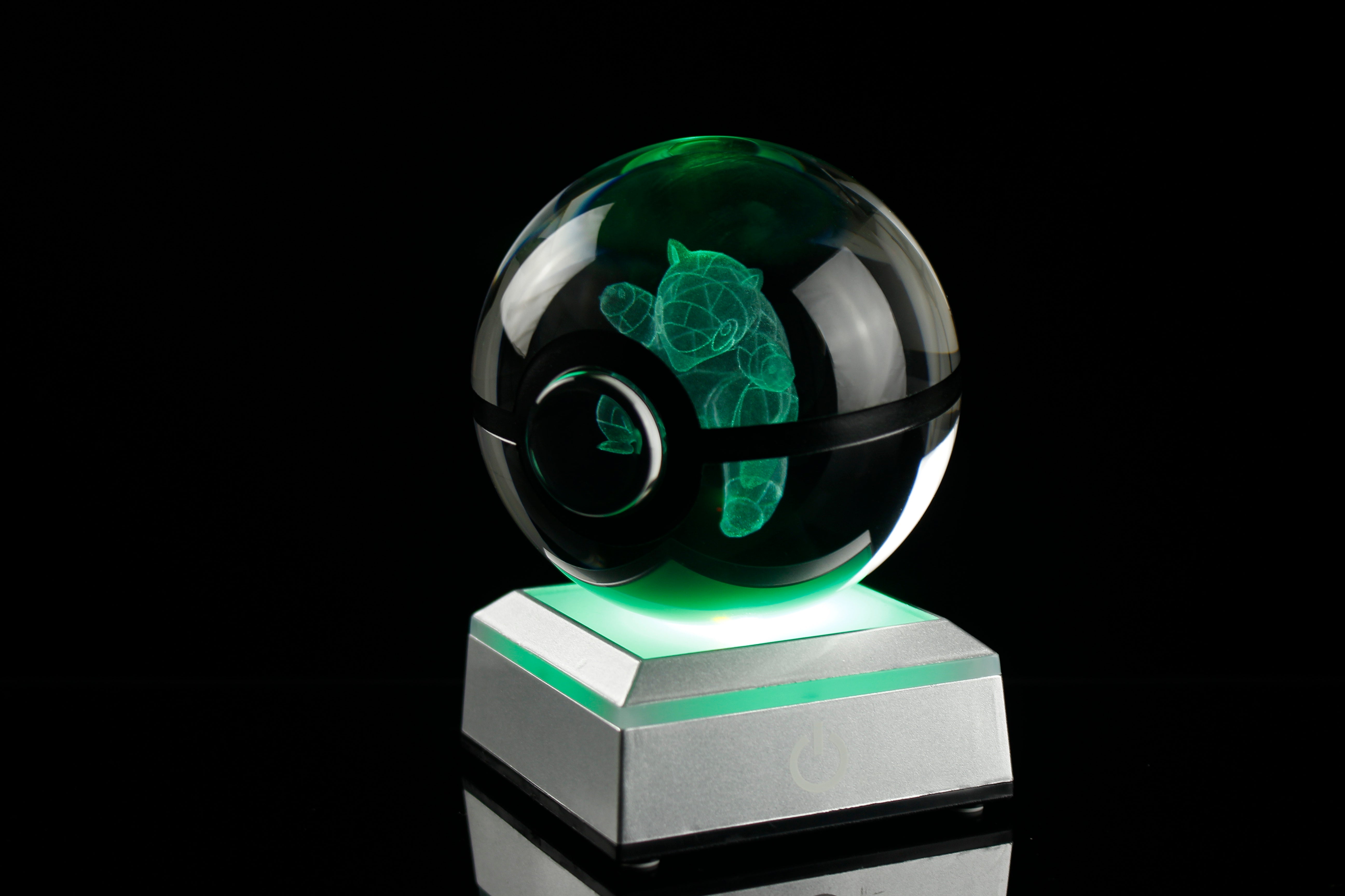 Sandscrew Large Crystal Pokeball