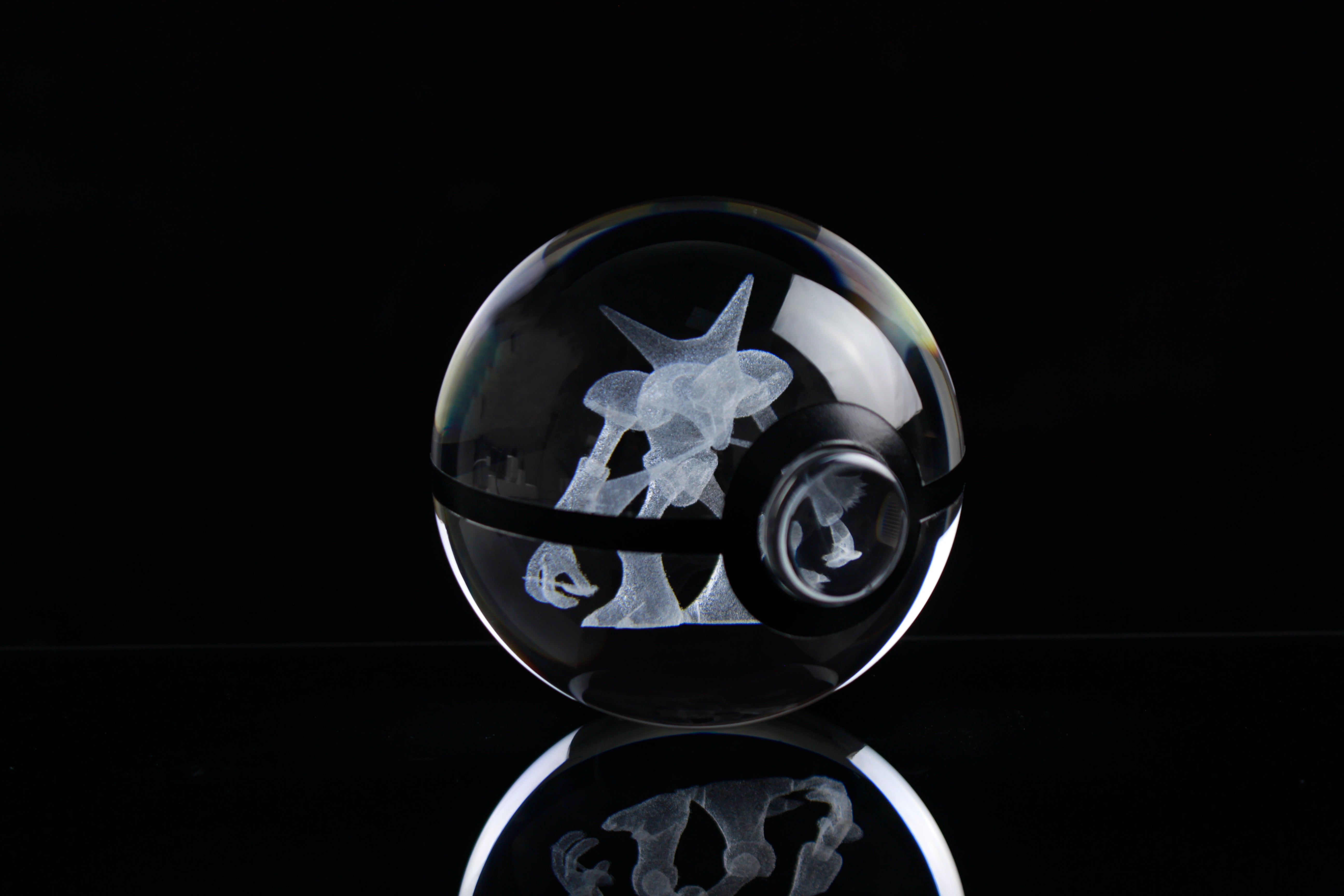 Alakazam Large Crystal Pokeball