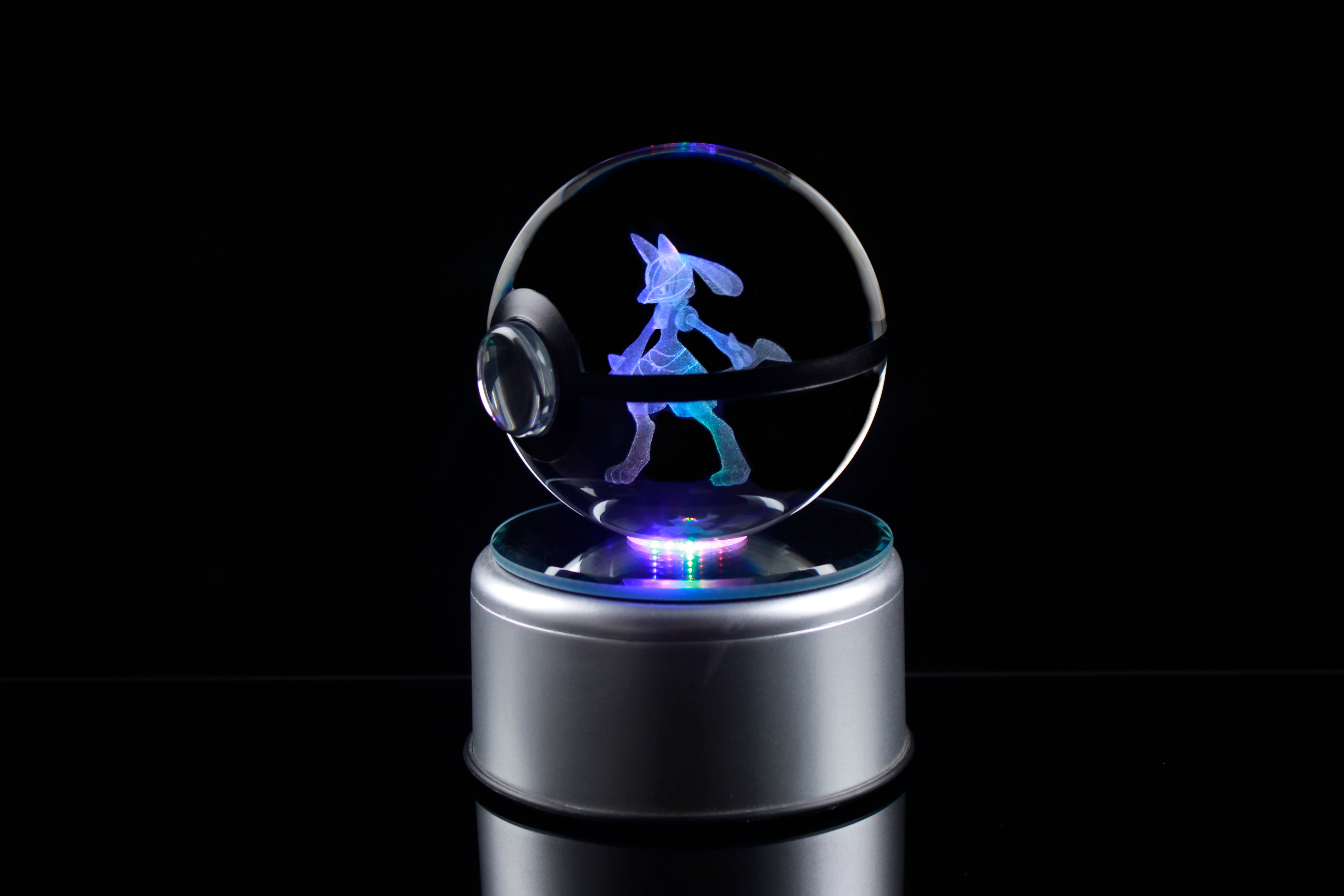 Lucario Large Crystal Pokeball