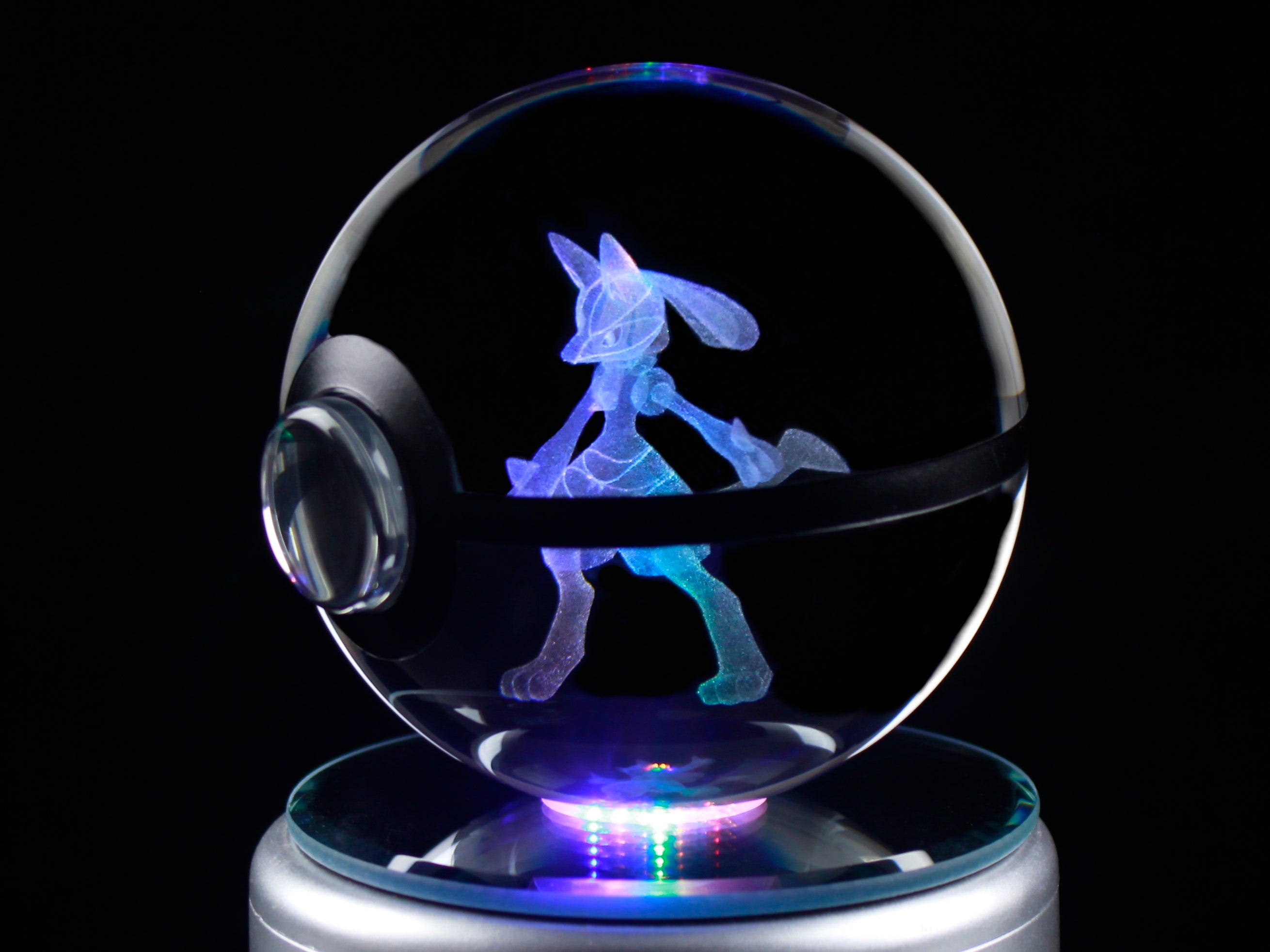 Lucario Large Crystal Pokeball