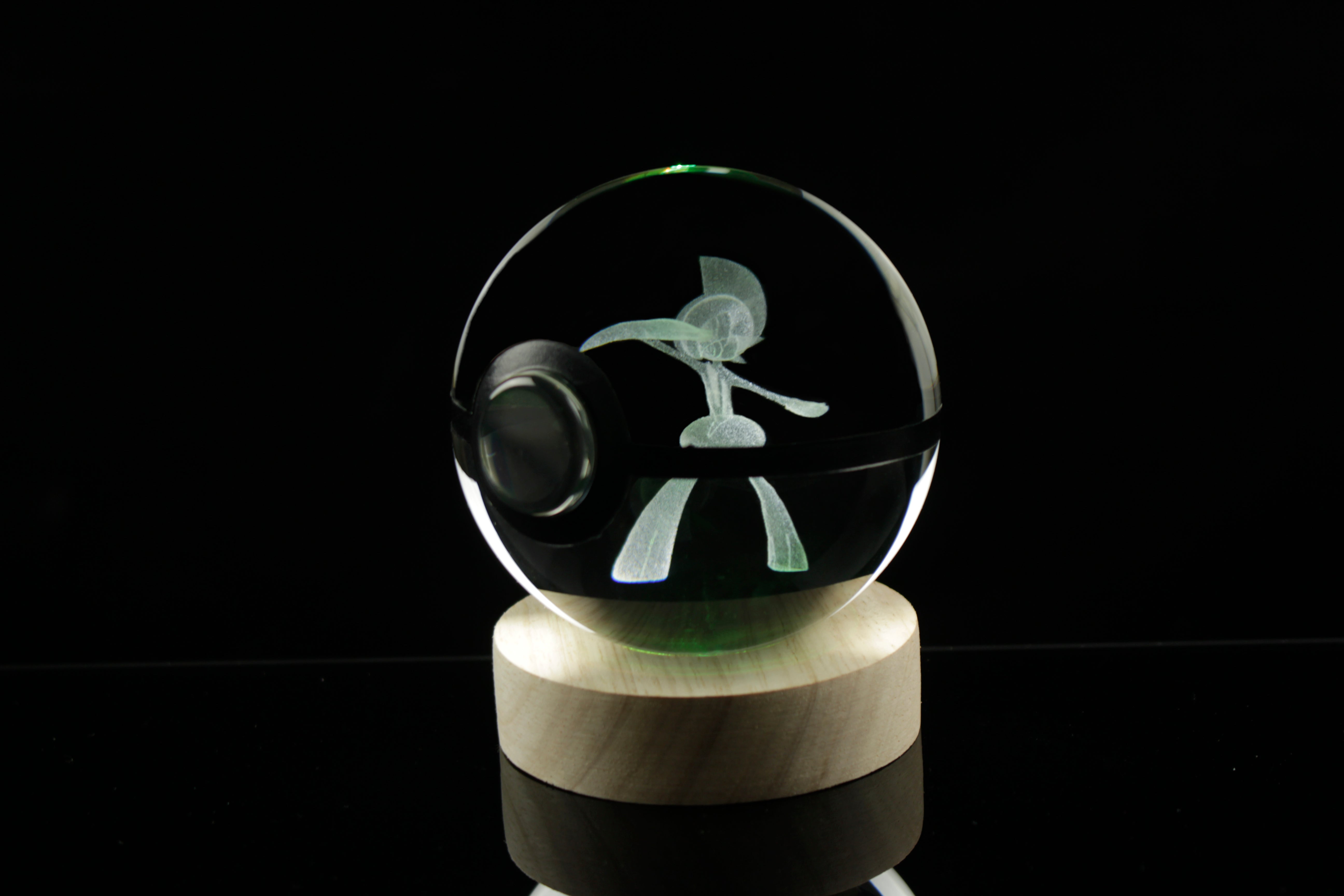 Gallade Large Crystal Pokeball