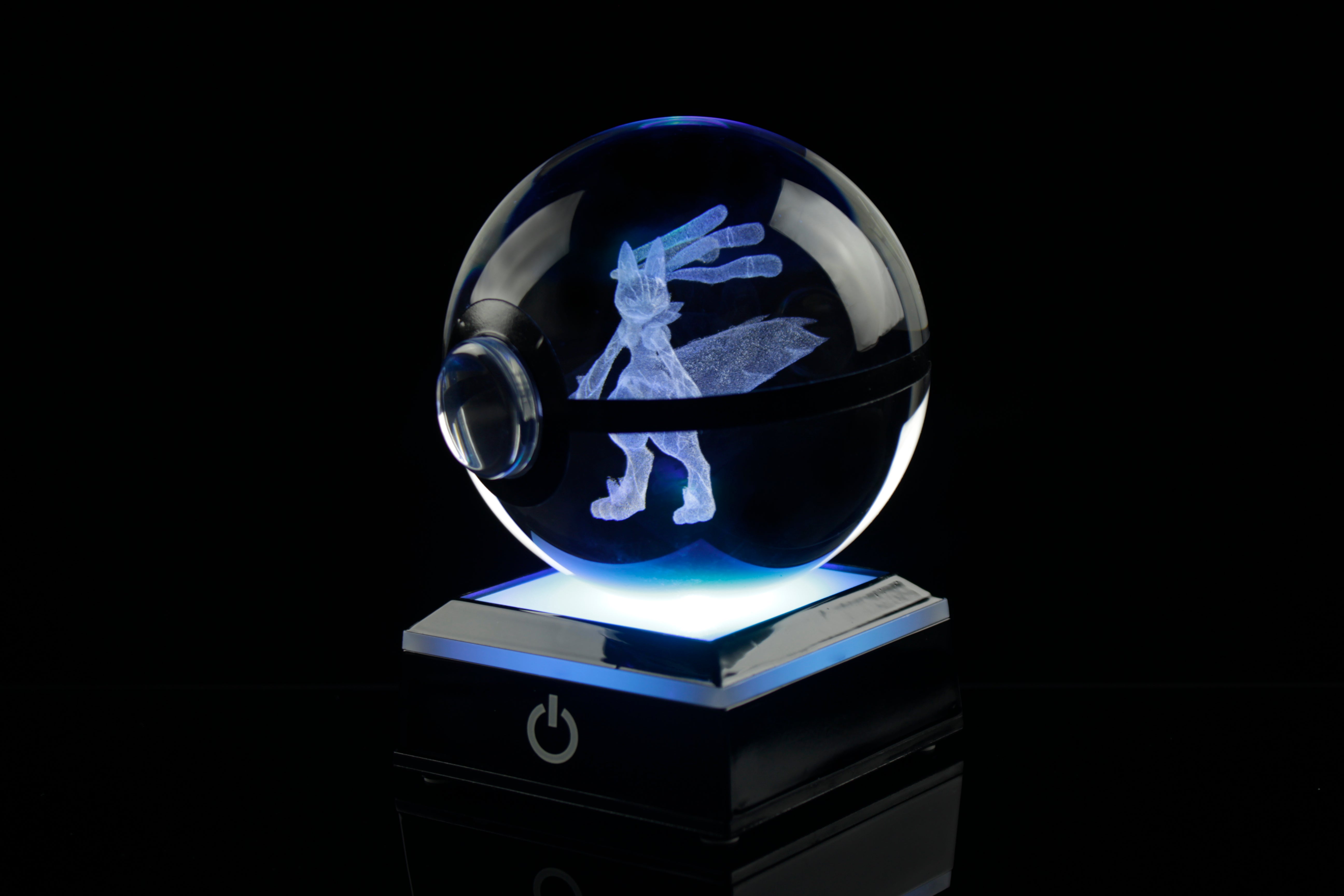 Mega Lucario Large Crystal Pokeball