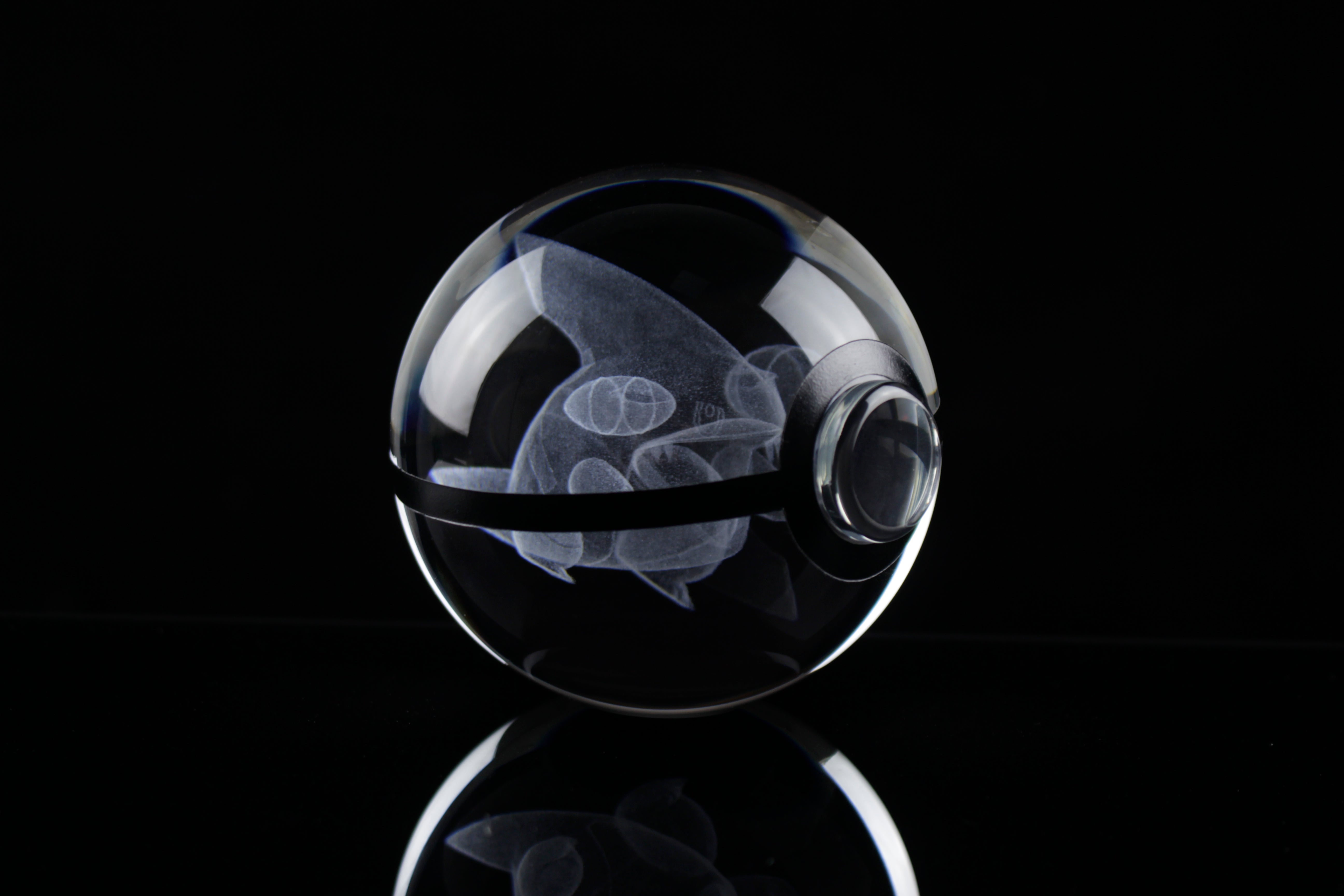 Gible Large Crystal Pokeball