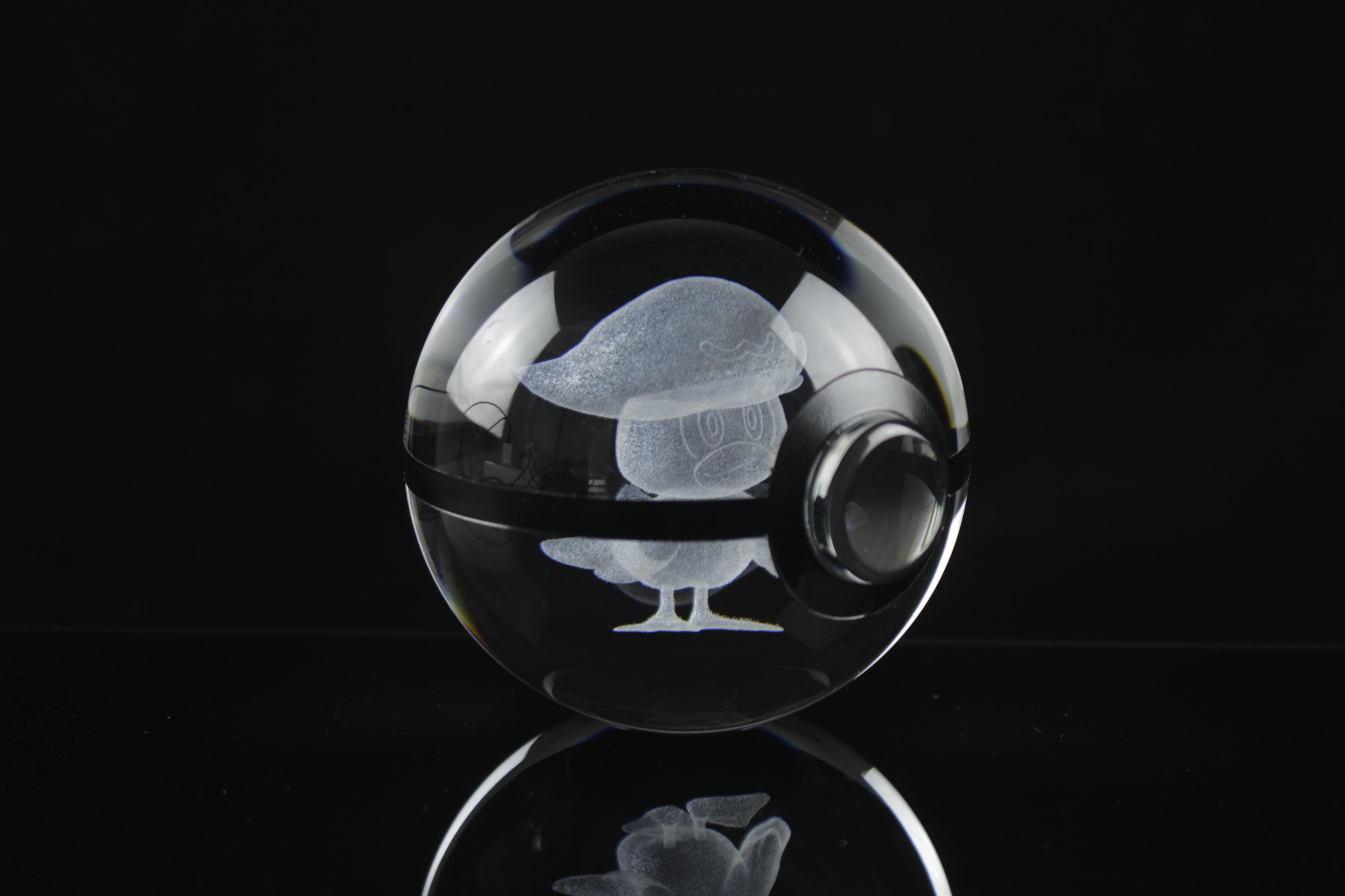 Quaxly Large Crystal Pokeball