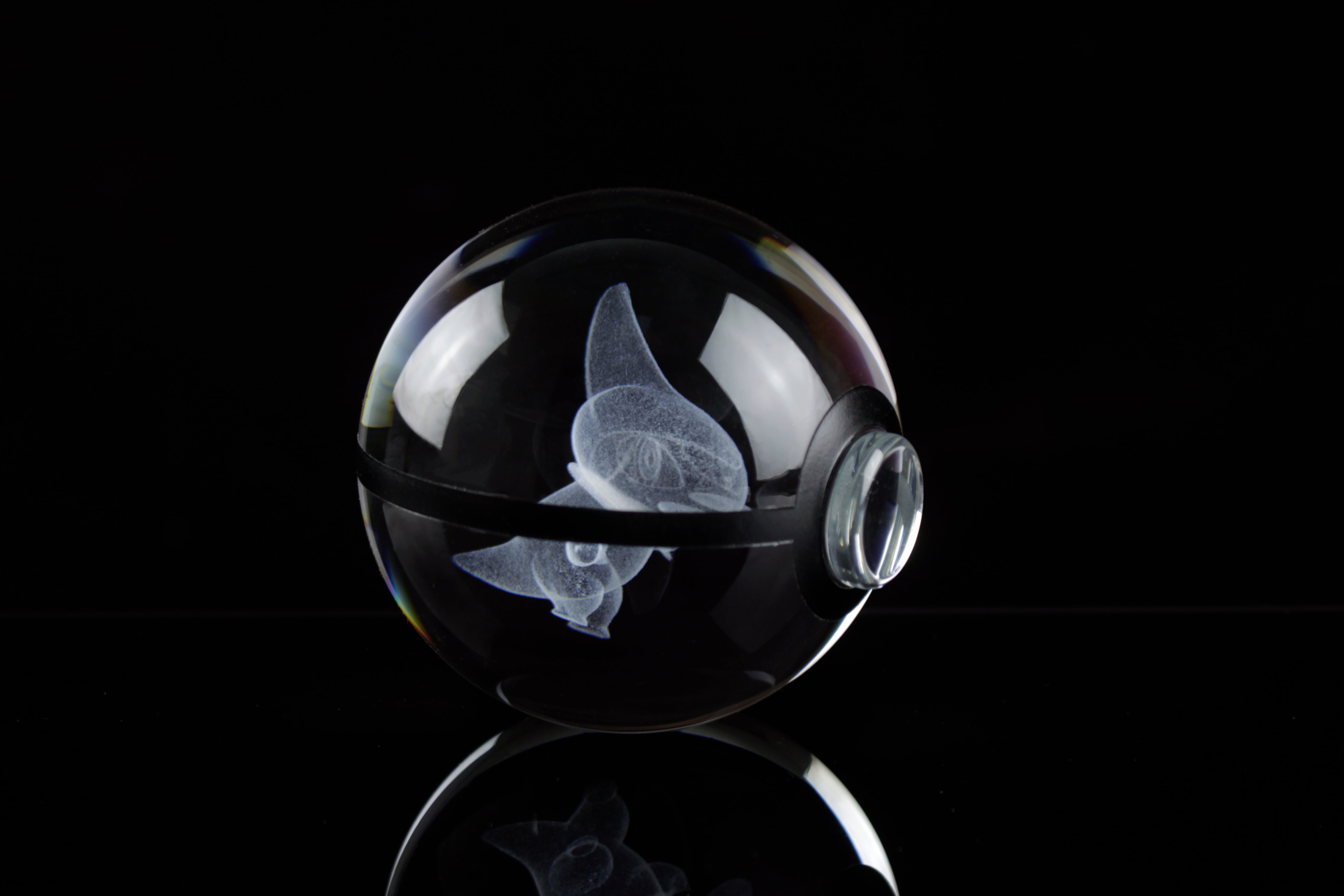 Axew Large Crystal Pokeball