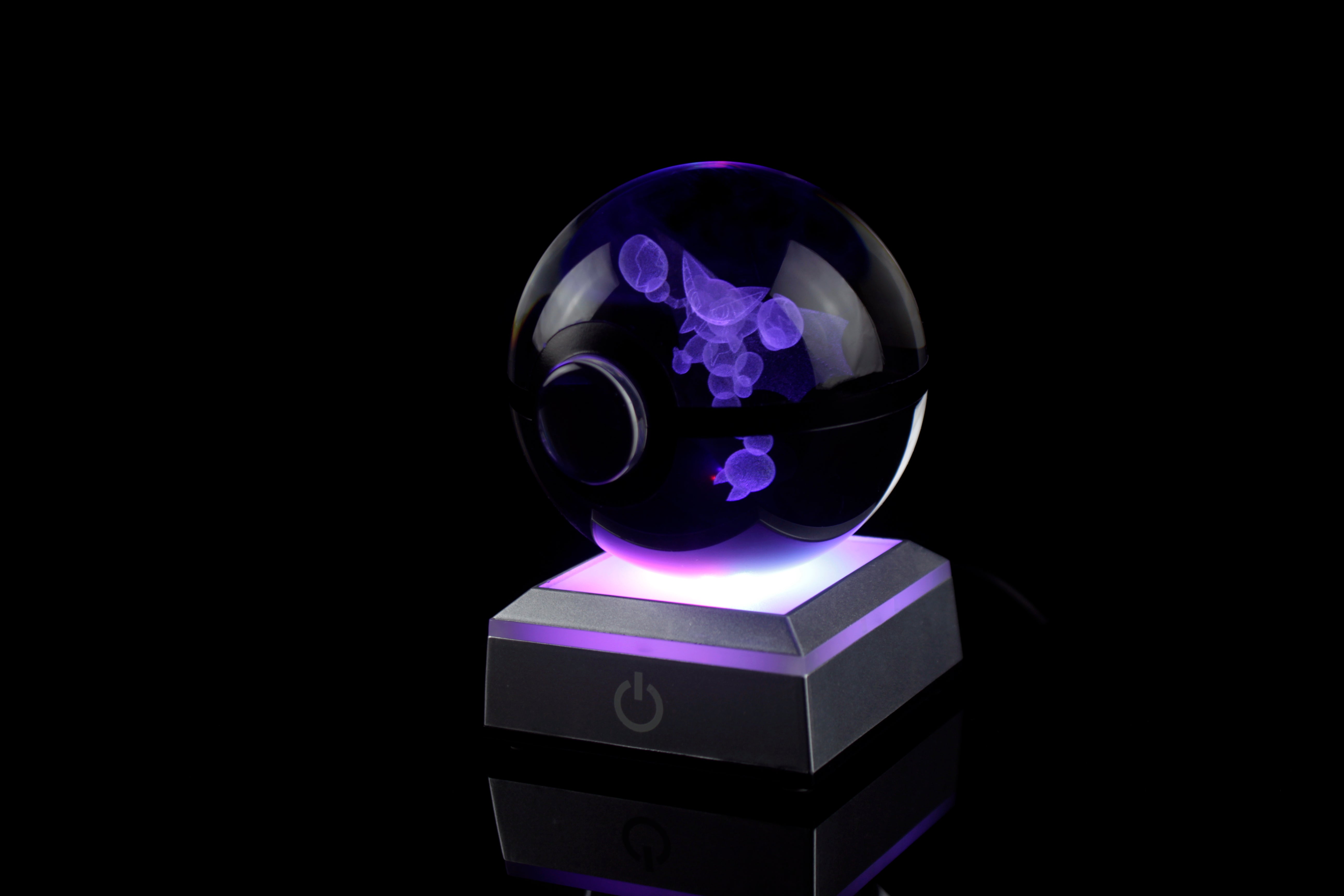 Gliscor Large Crystal Pokeball