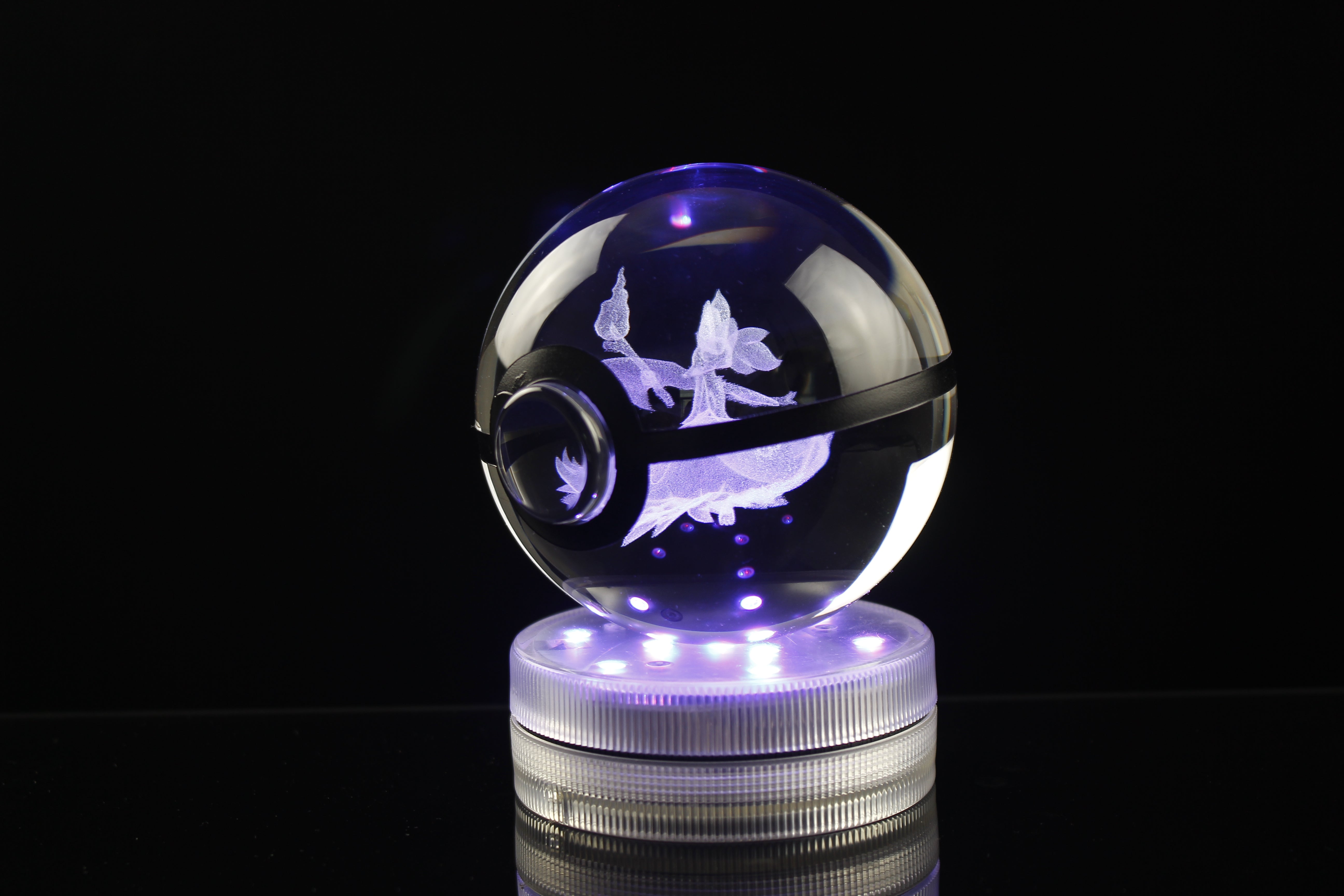 Delphox Large Crystal Pokeball