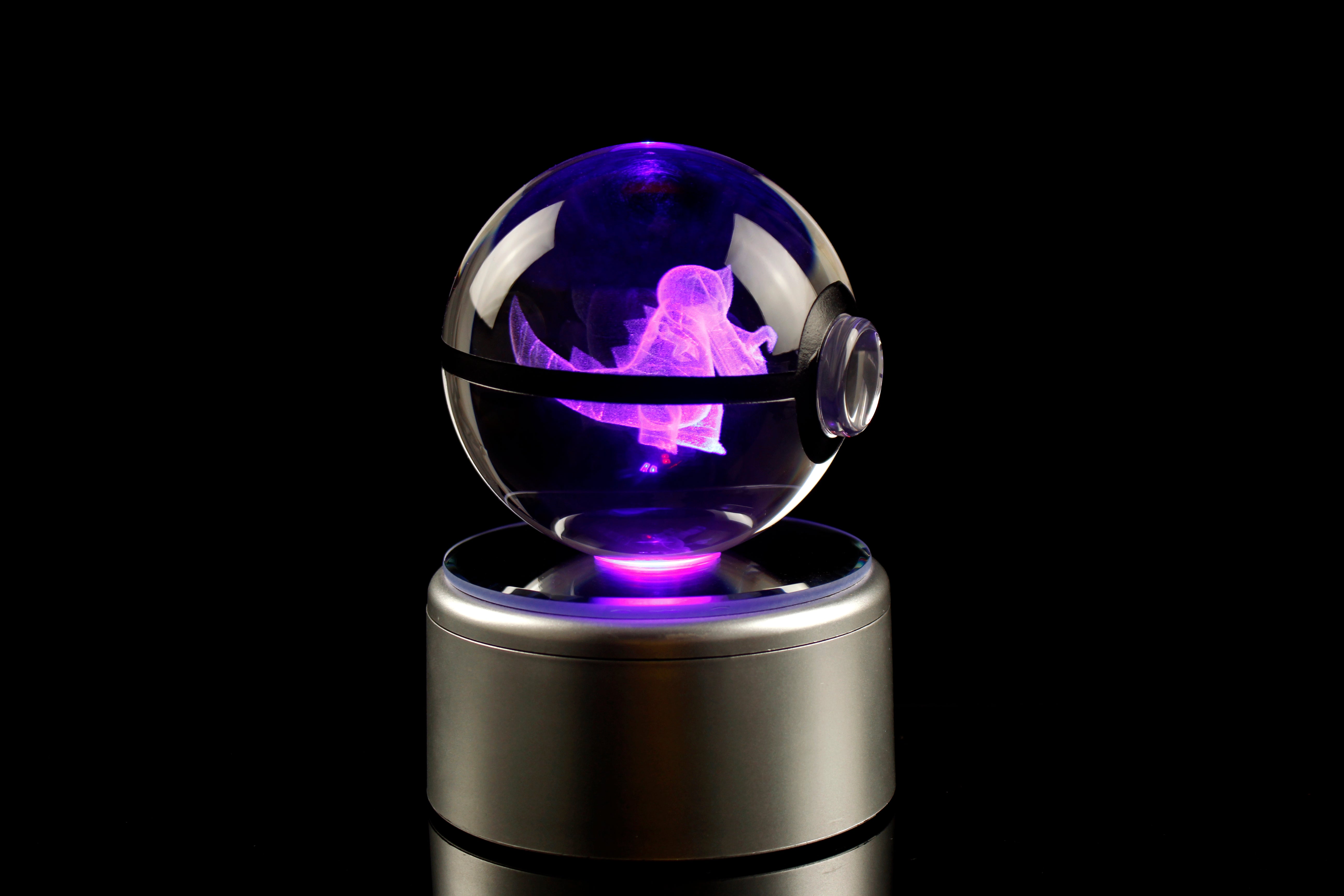 Krookodile Large Crystal Pokeball