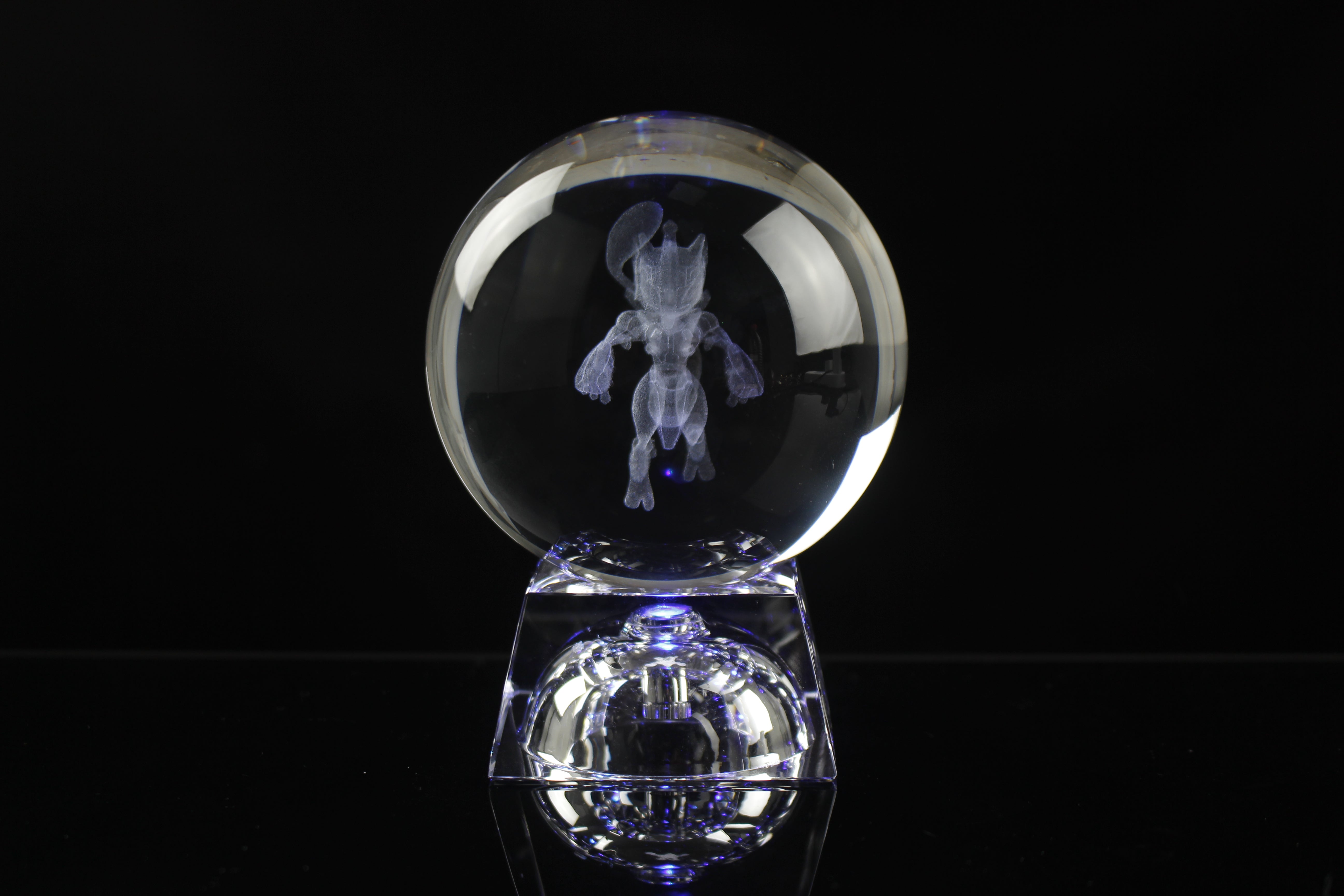 Armoured Mewtwo Engraved Crystal Orb