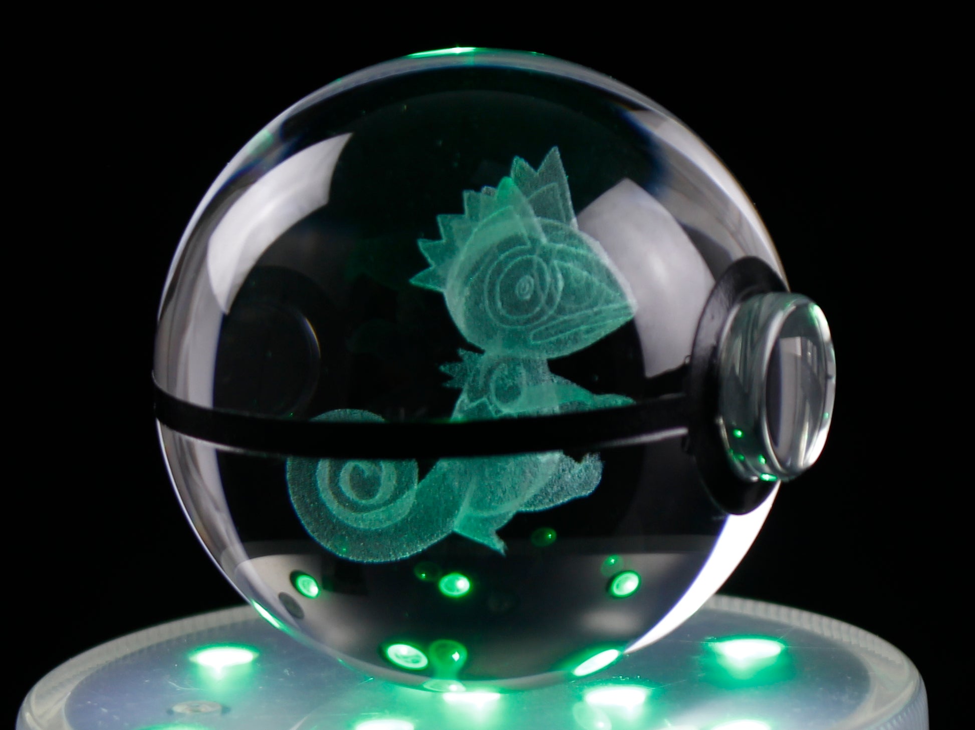 Glaceon Large Crystal Pokeball – GlowingPokeballs