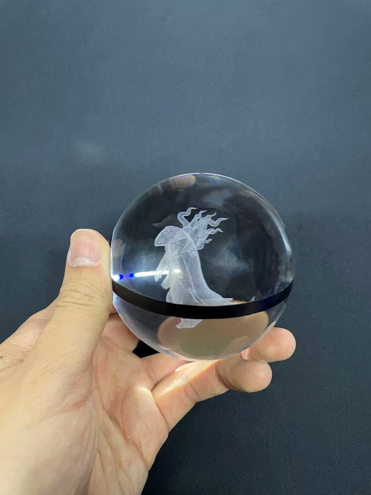 Hisuian Typhlosion Large Crystal Pokeball