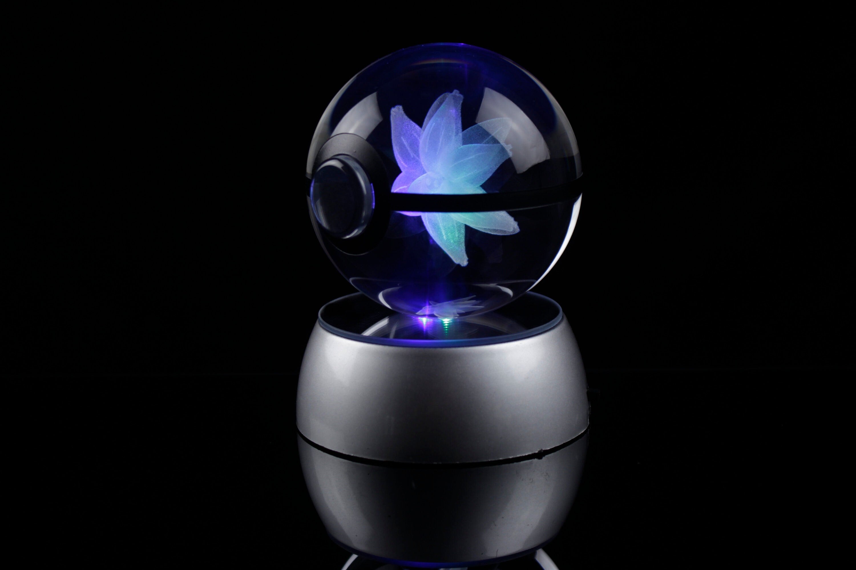 Glimmora Large Crystal Pokeball