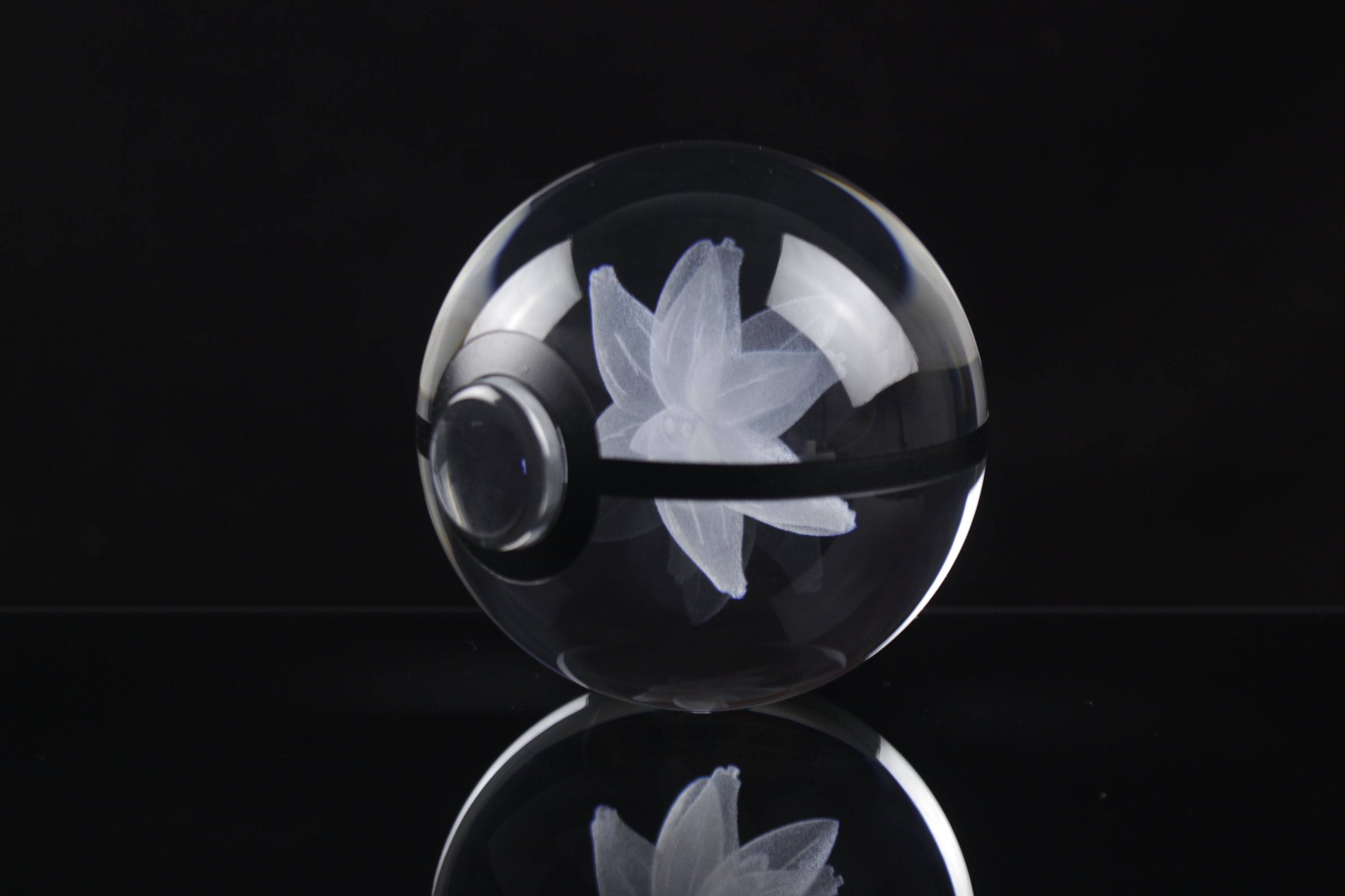 Glimmora Large Crystal Pokeball
