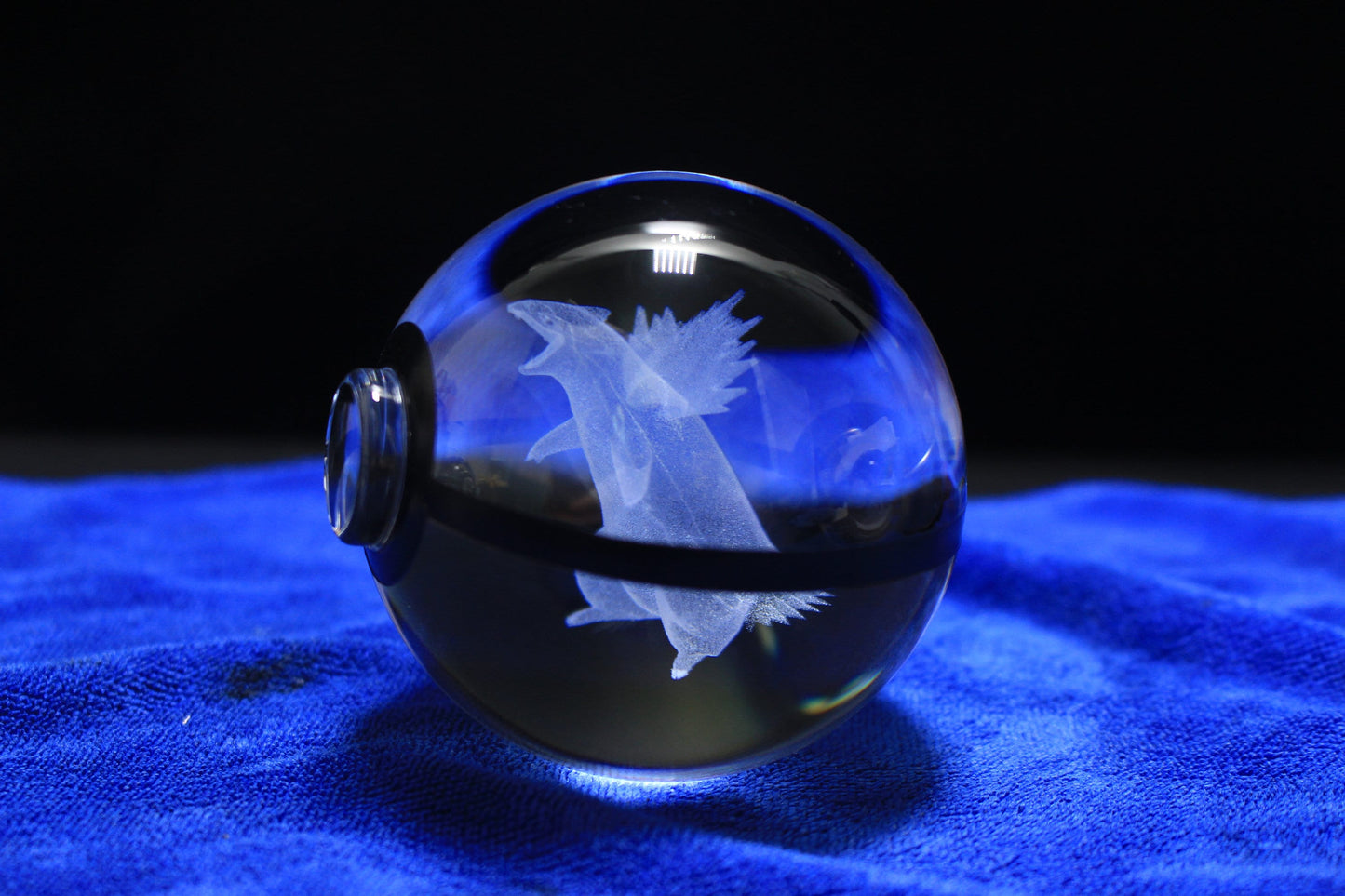 Typhlosion Large Crystal Pokeball