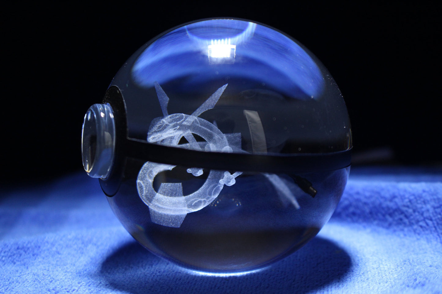 Rayquaza Large Crystal Pokeball